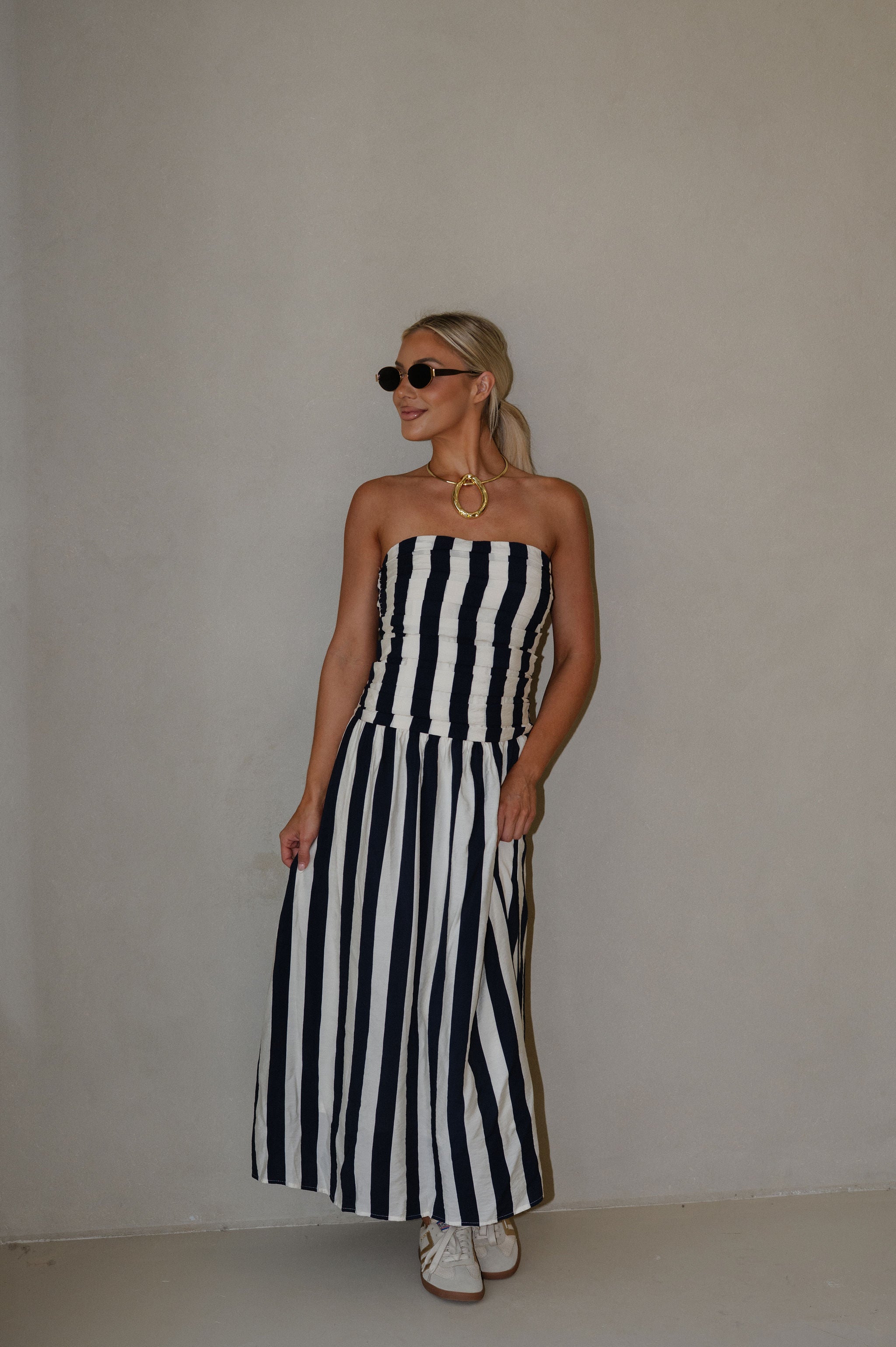 Vertical Stripe Strapless Midi Dress-Navy