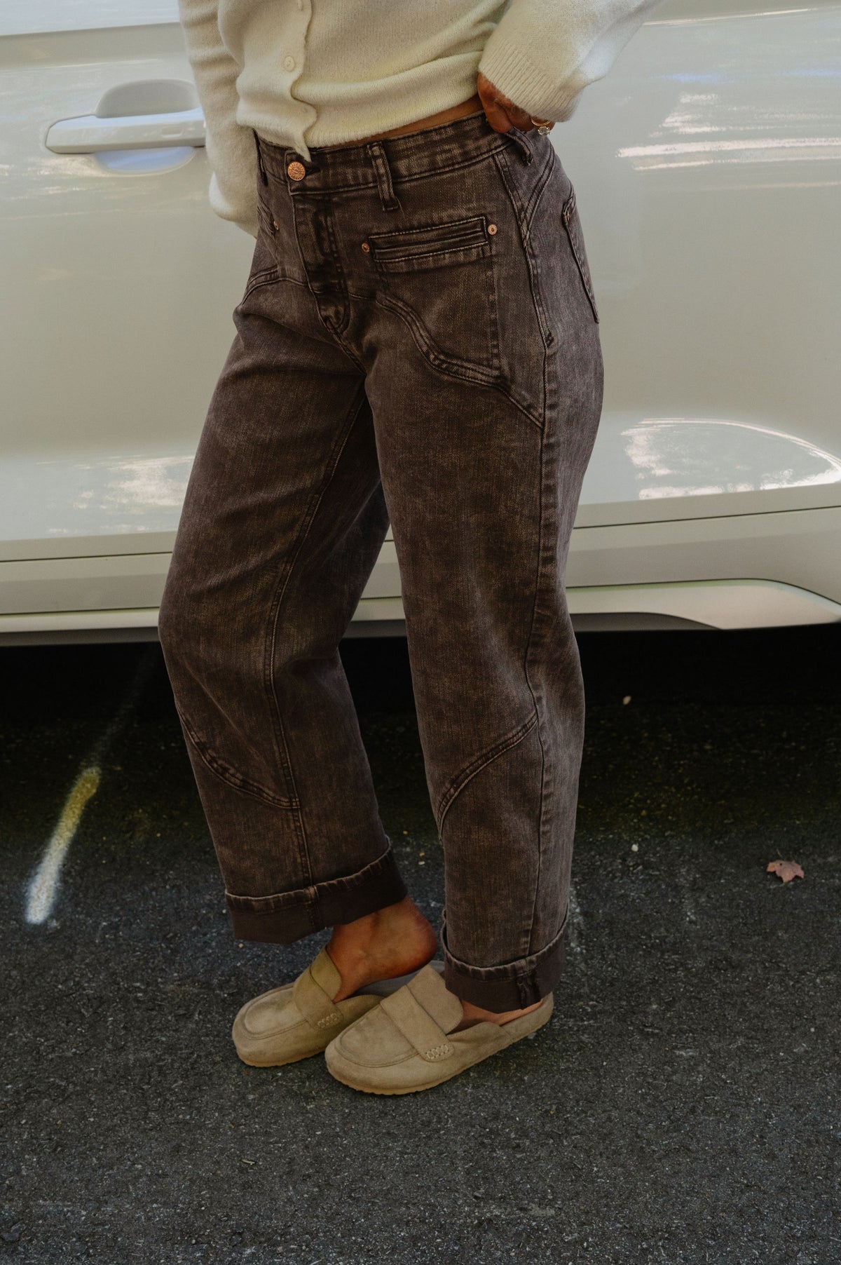 Sammy High Rise Western Barrel Jeans-Brown