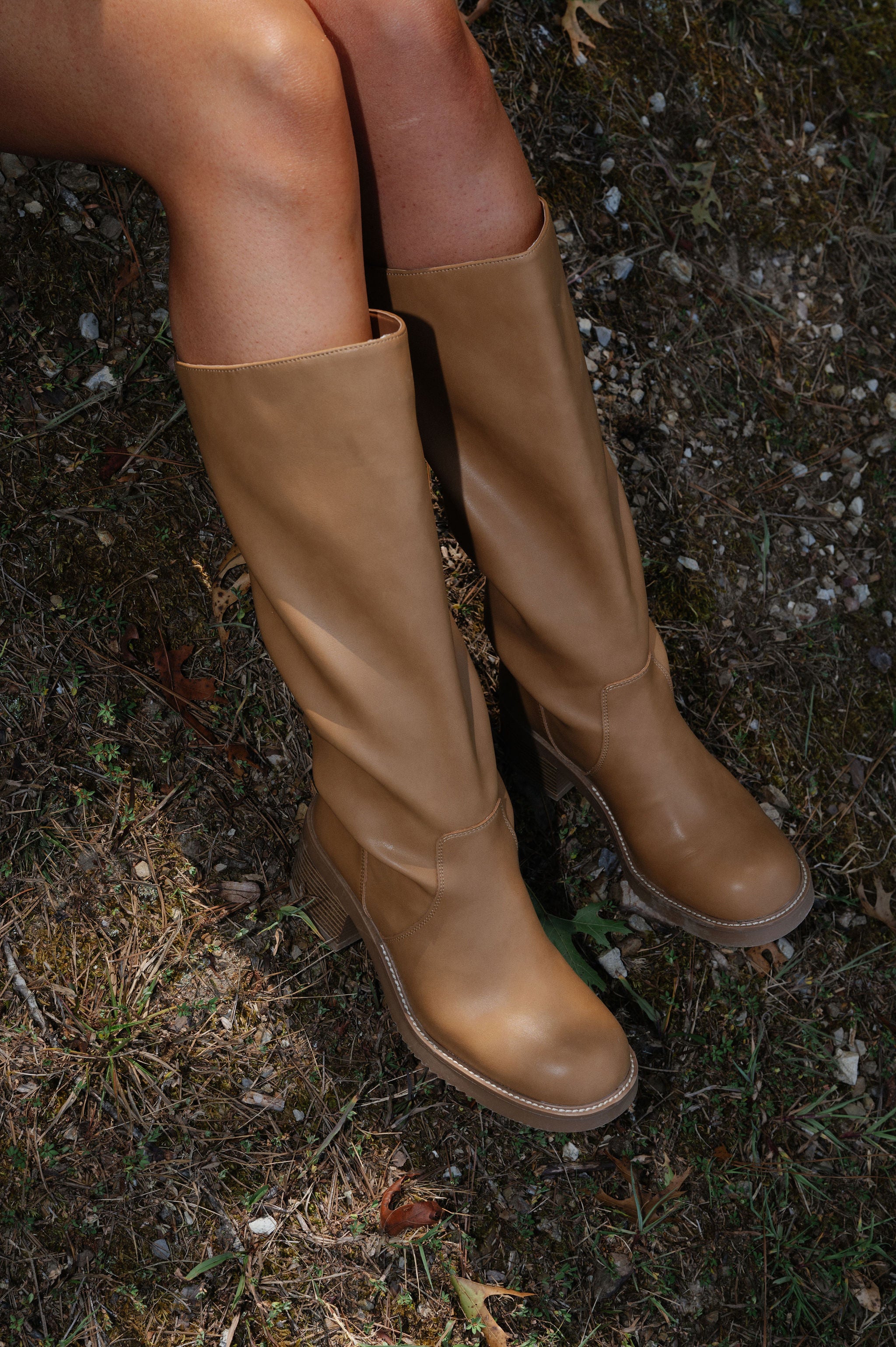 Momentoo Boots-Natural