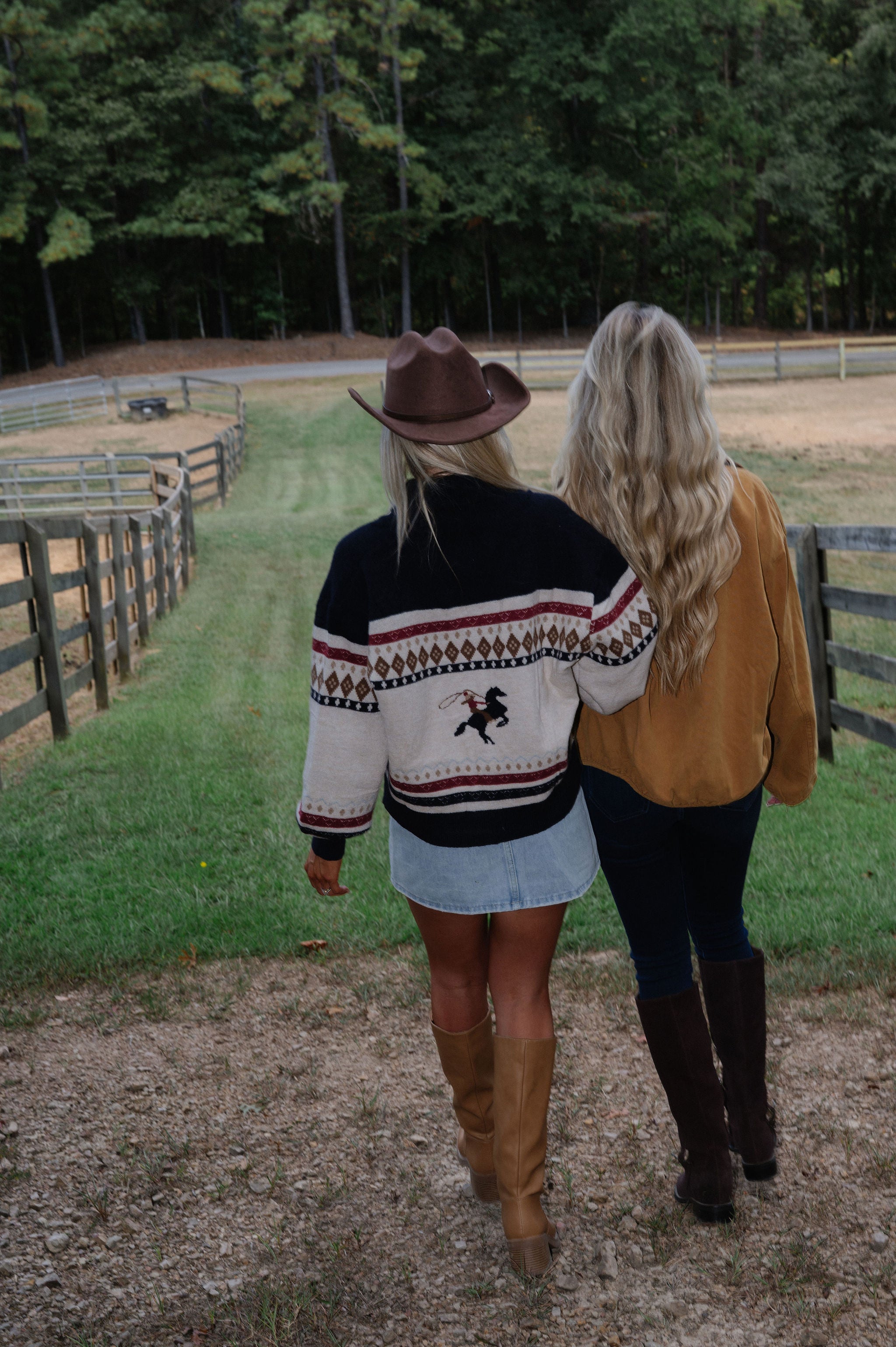 Horse Motif Sweater Cardigan-Cream Multi
