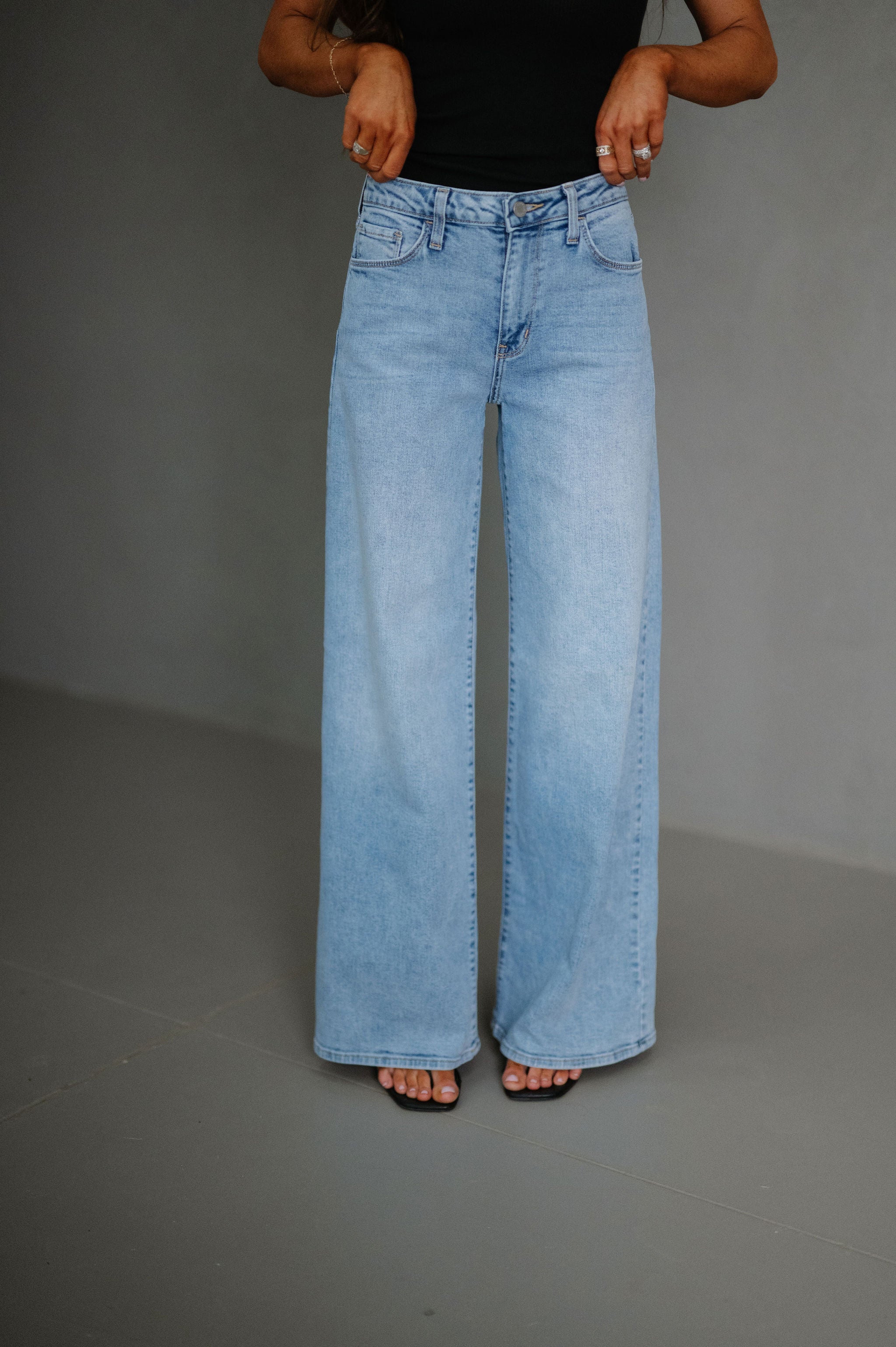 Lillian Wide Leg Jeans-Medium Denim