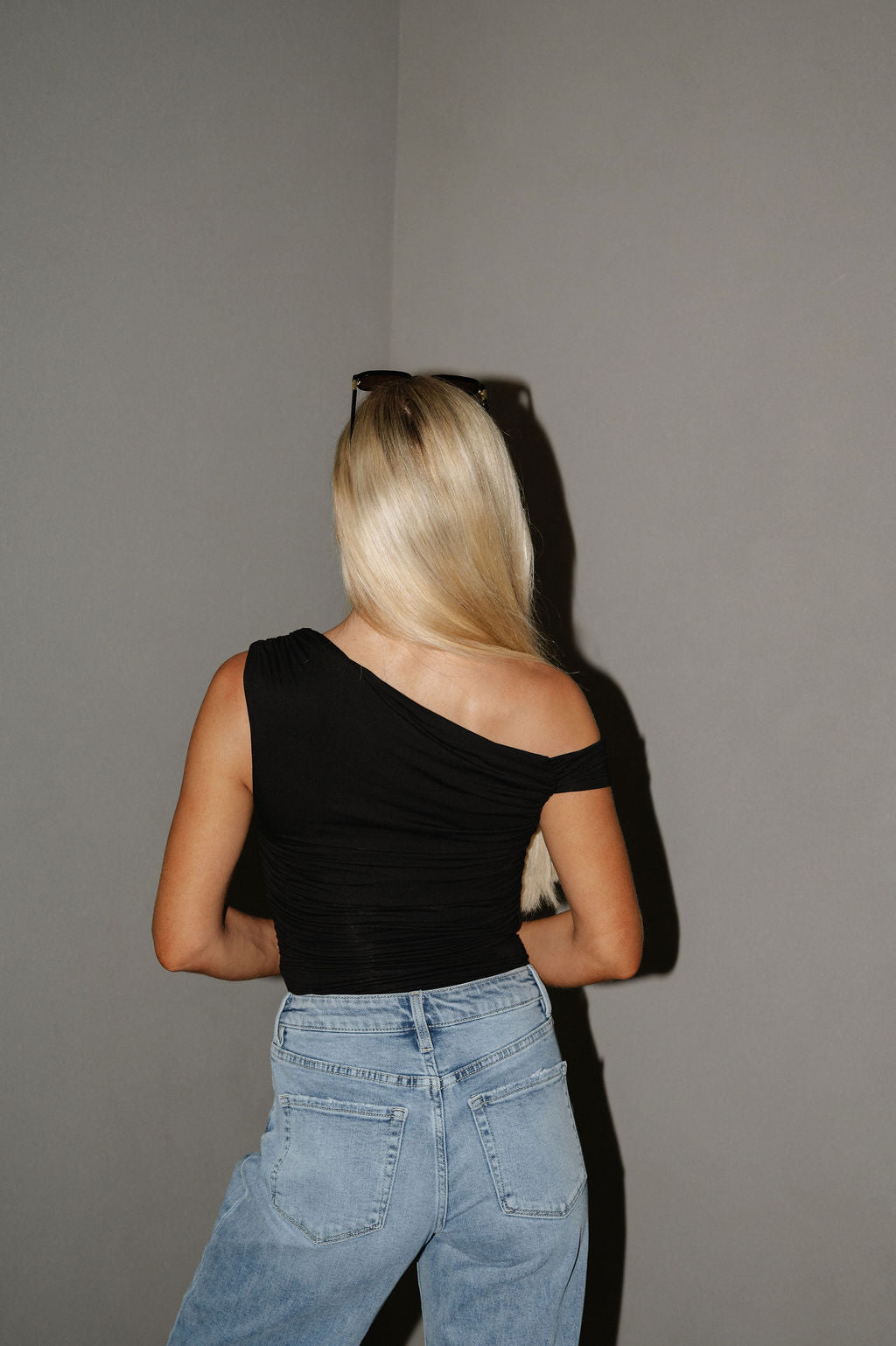 Finley Asymmetrical Top-Black