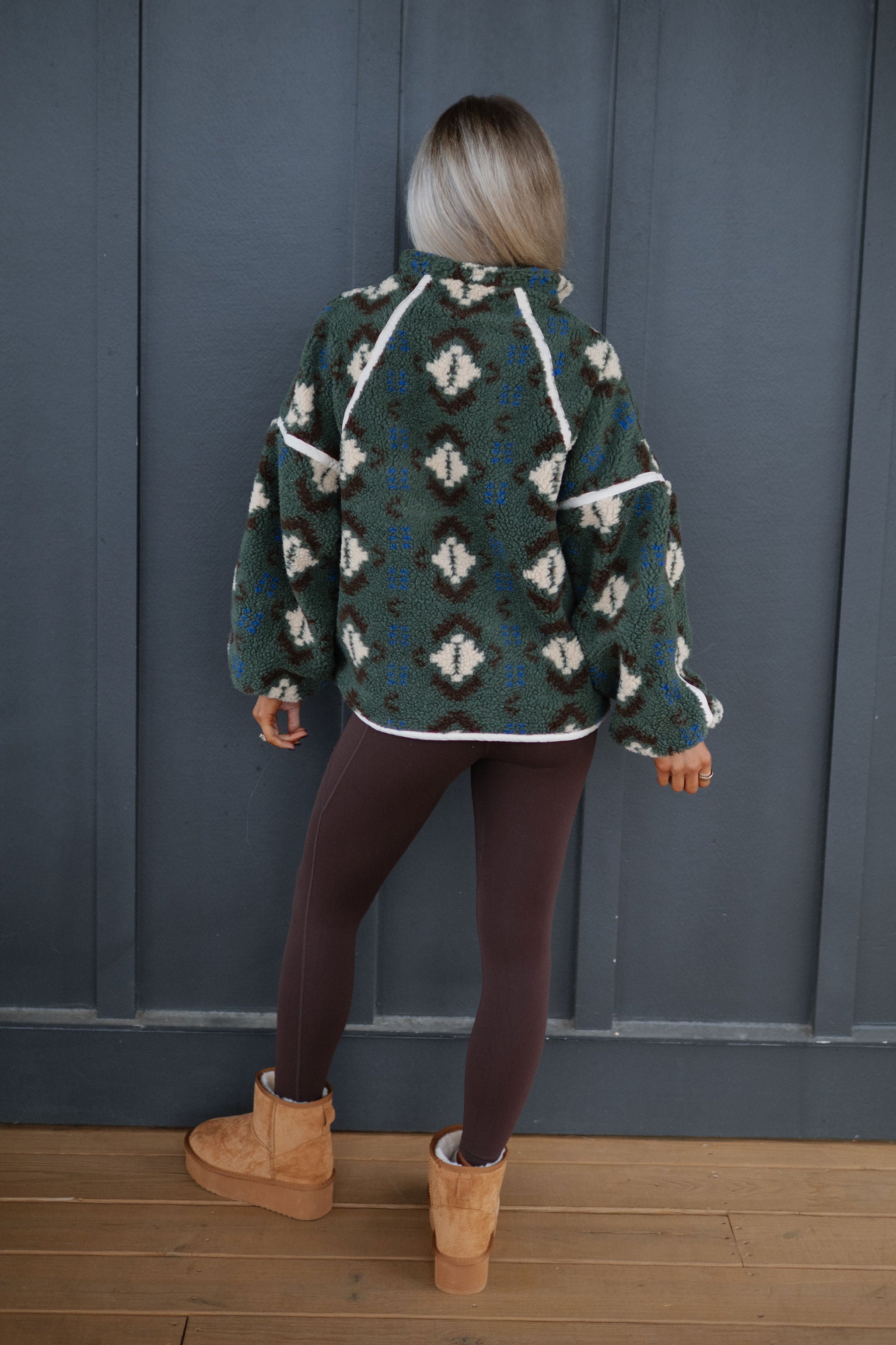 Geo Print Sherpa Fleece Pullover-Olive