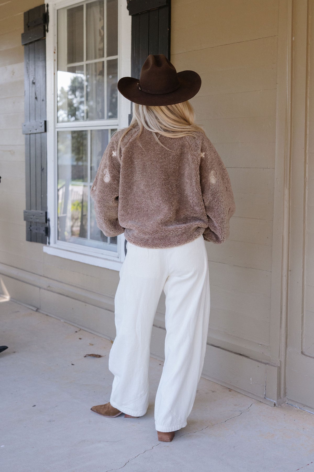 Bentley Sherpa Pullover-Mocha