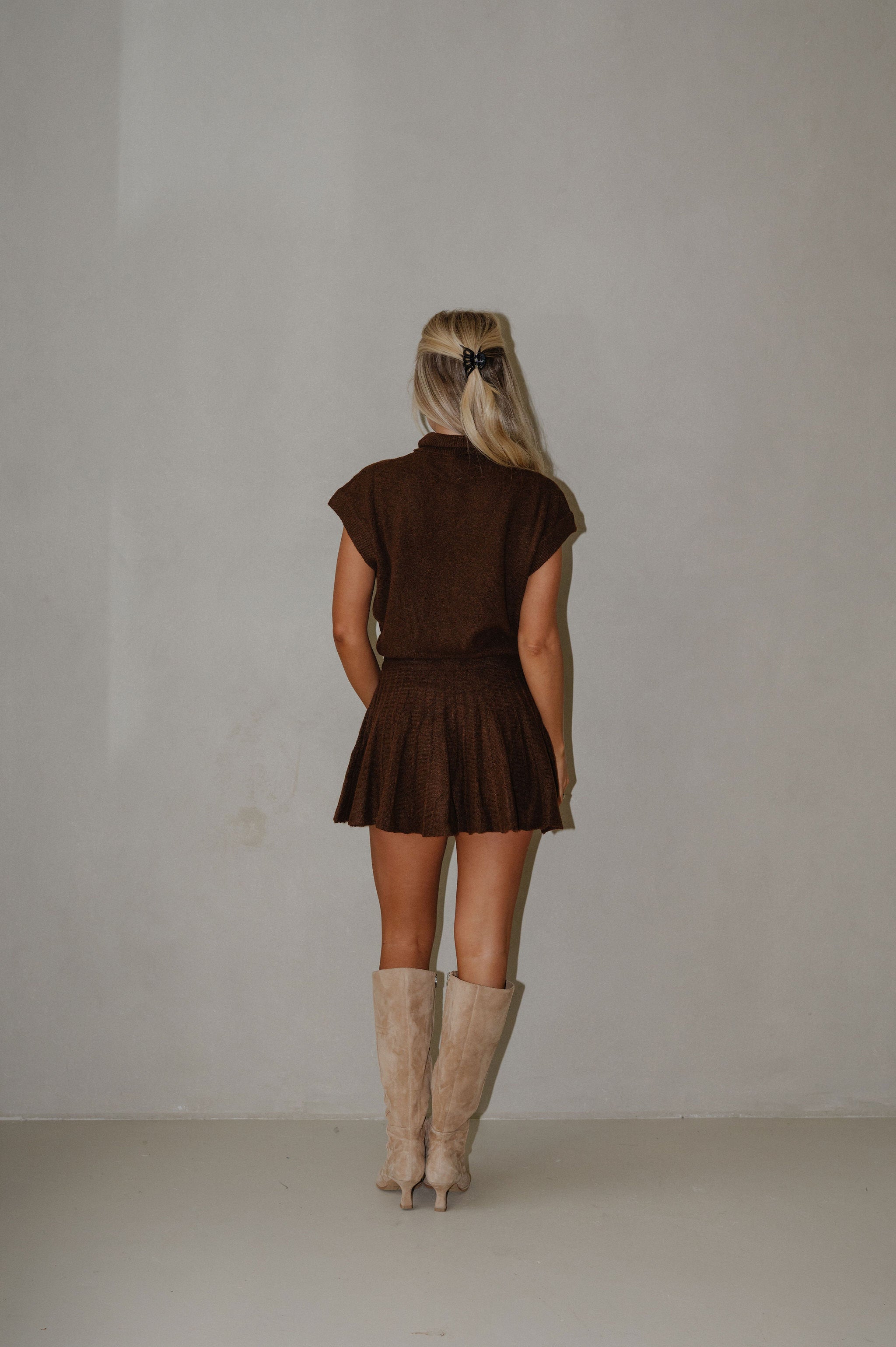 Bennet Pleated Skirt Set-Chestnut