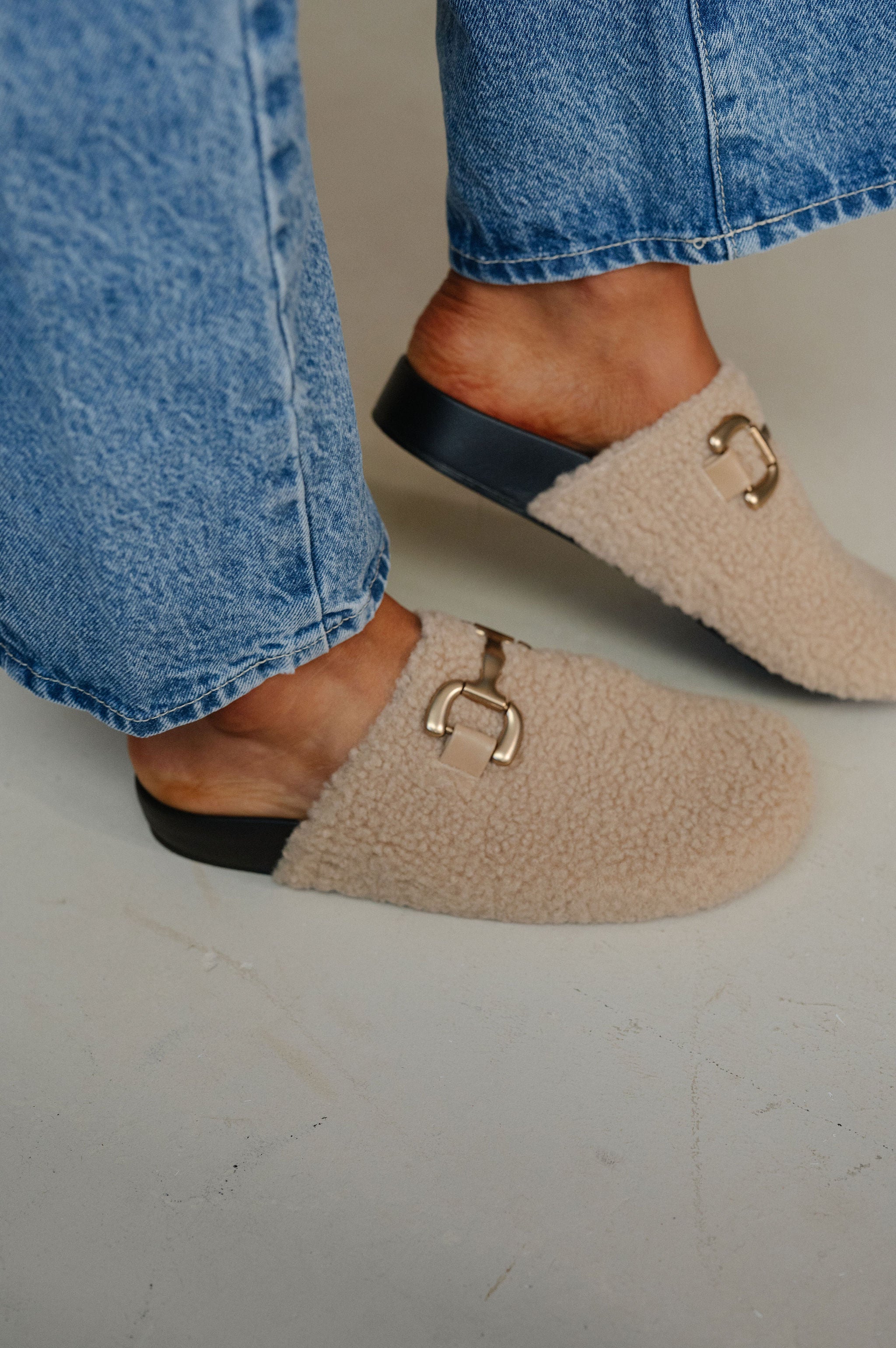Azalea Clogs-Beige