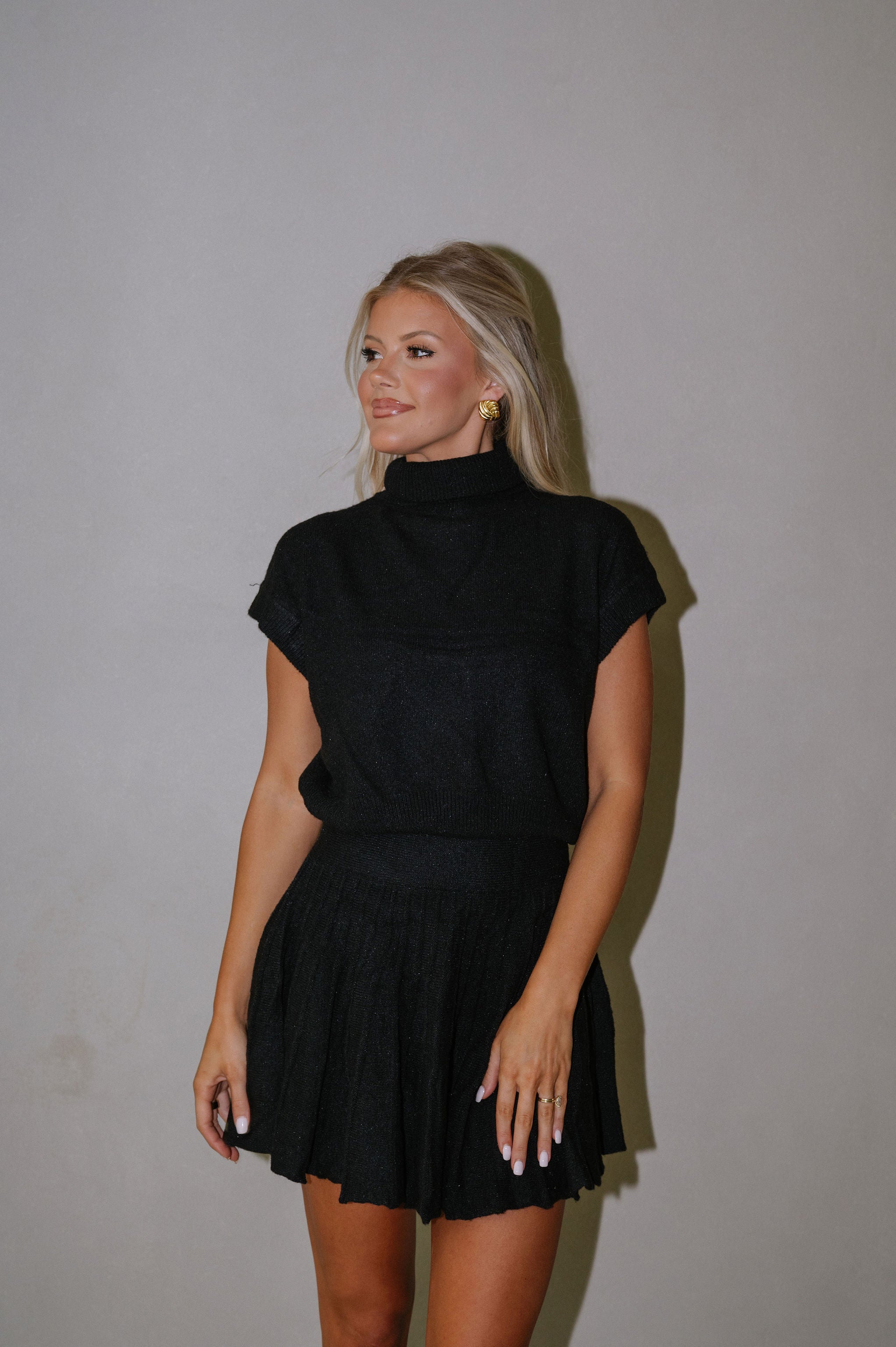 Bennet Pleated Skirt Set-Black