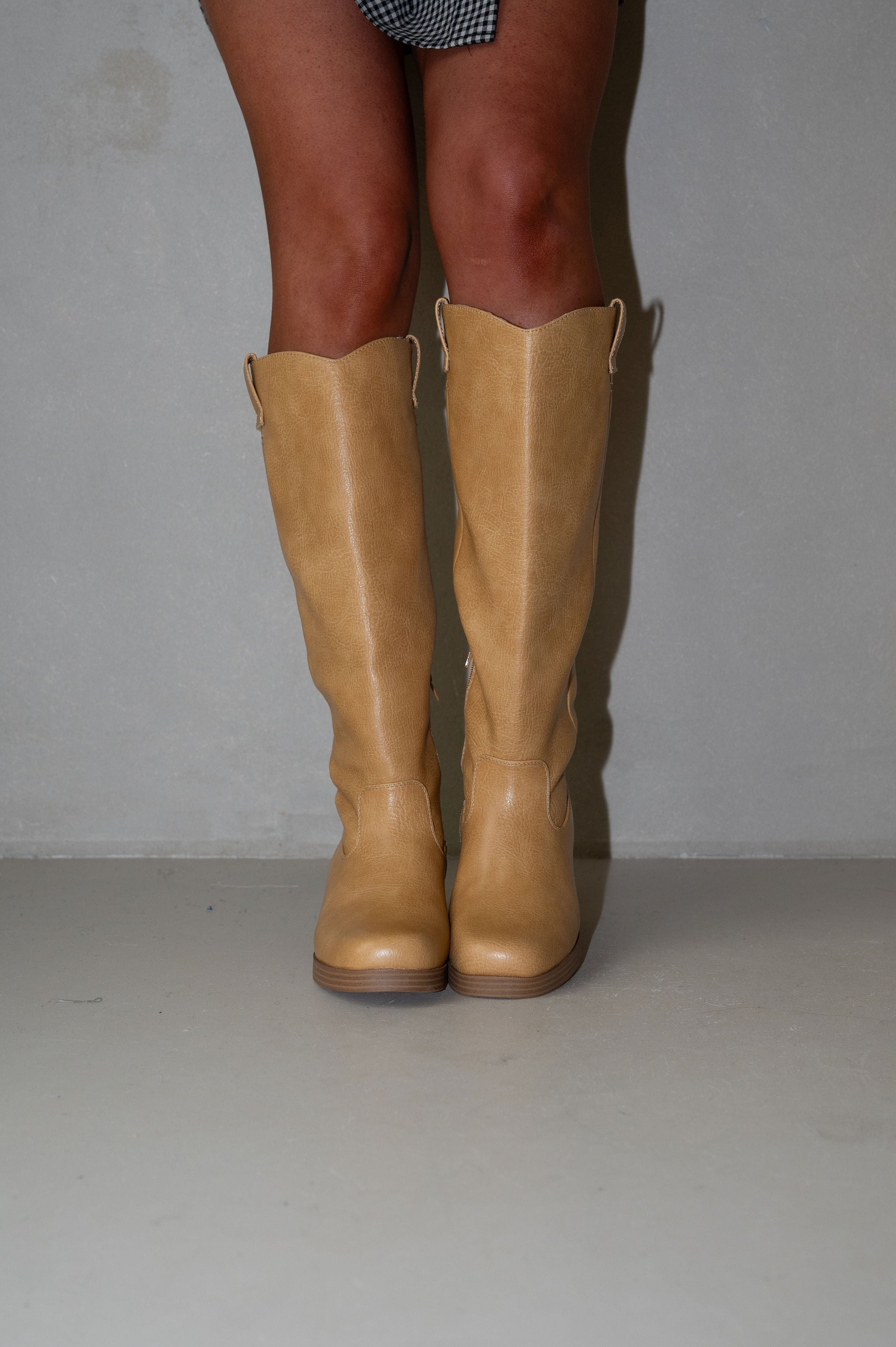 Yurie Boot-Camel