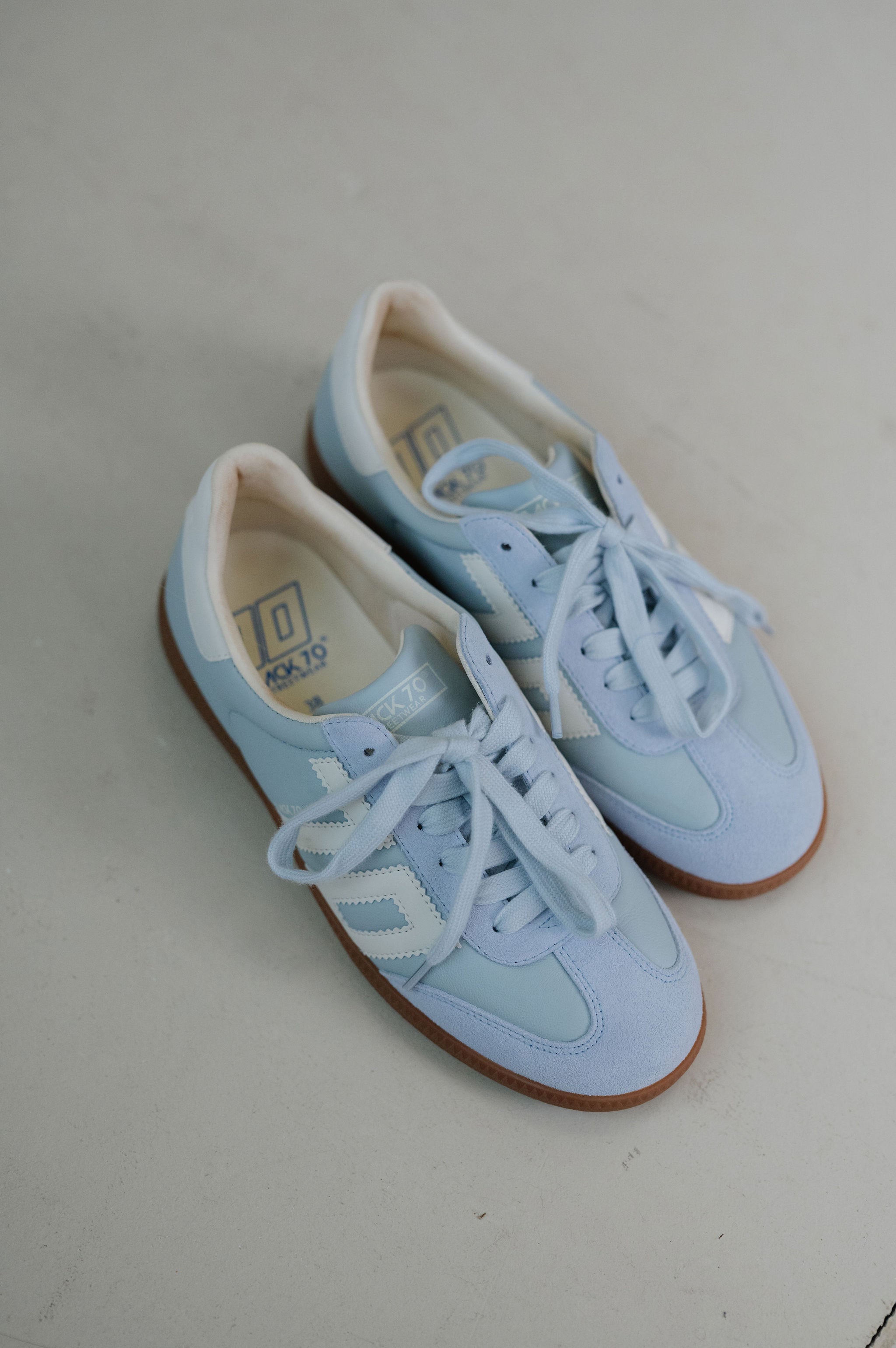 Back 70 Cloud Sneakers-Light Sky