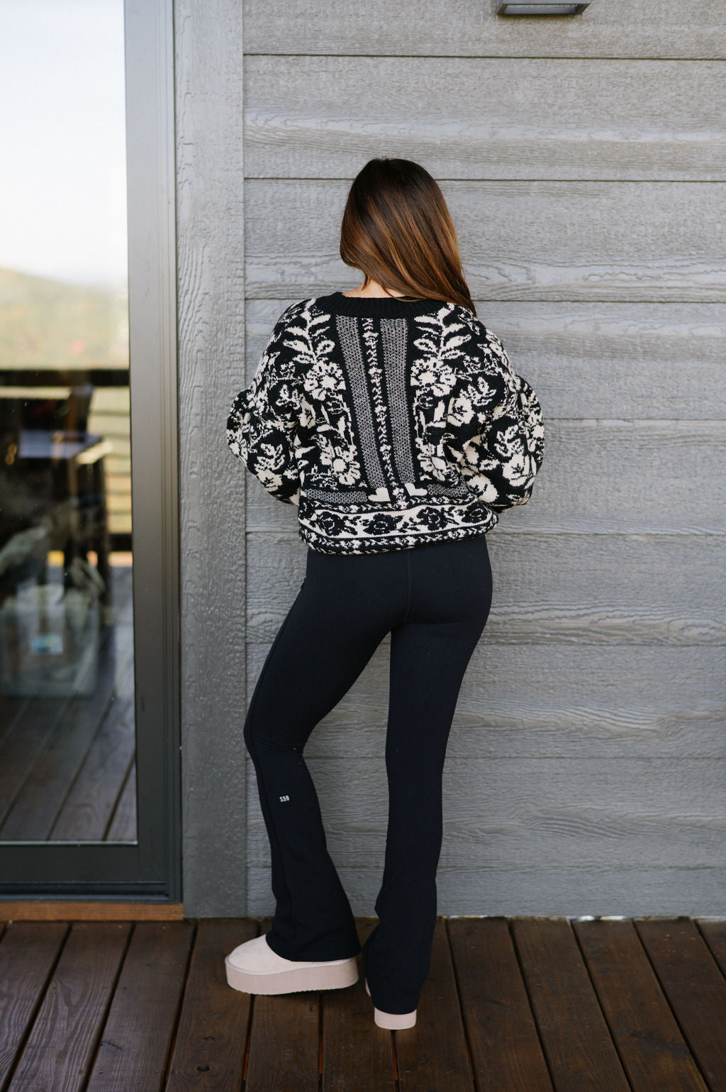 Verona Floral Sweater- Black