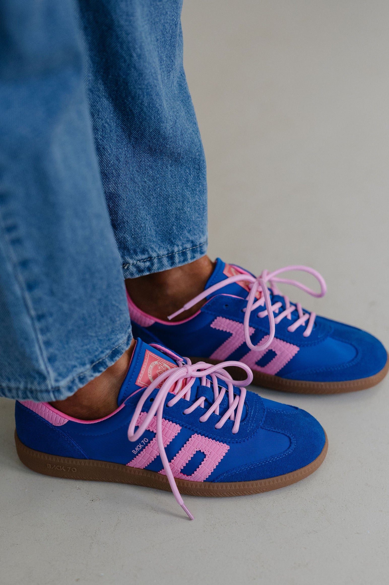 Back 70 Ghost-Sapphire