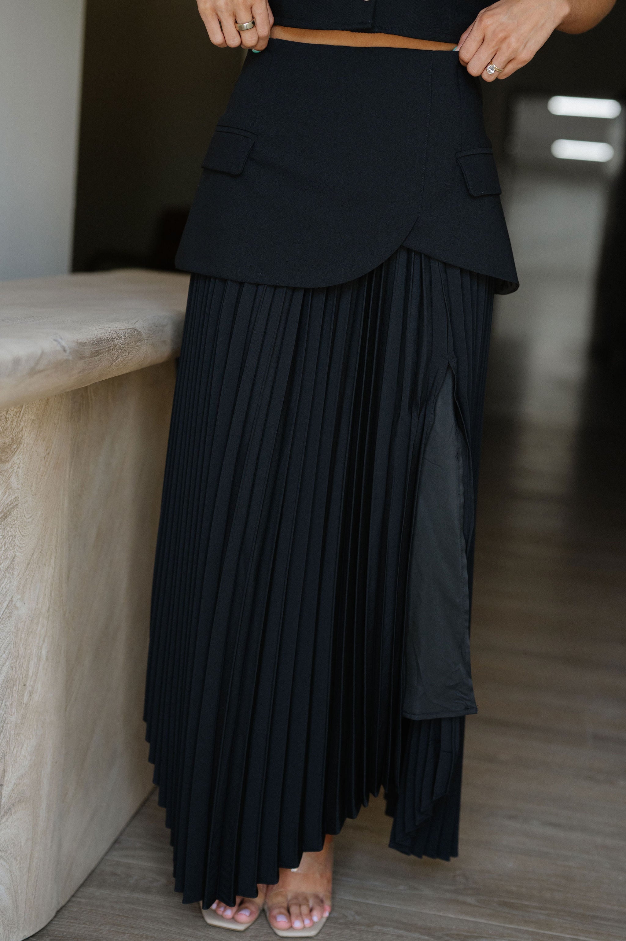Lanny Pleated Skirt-Black