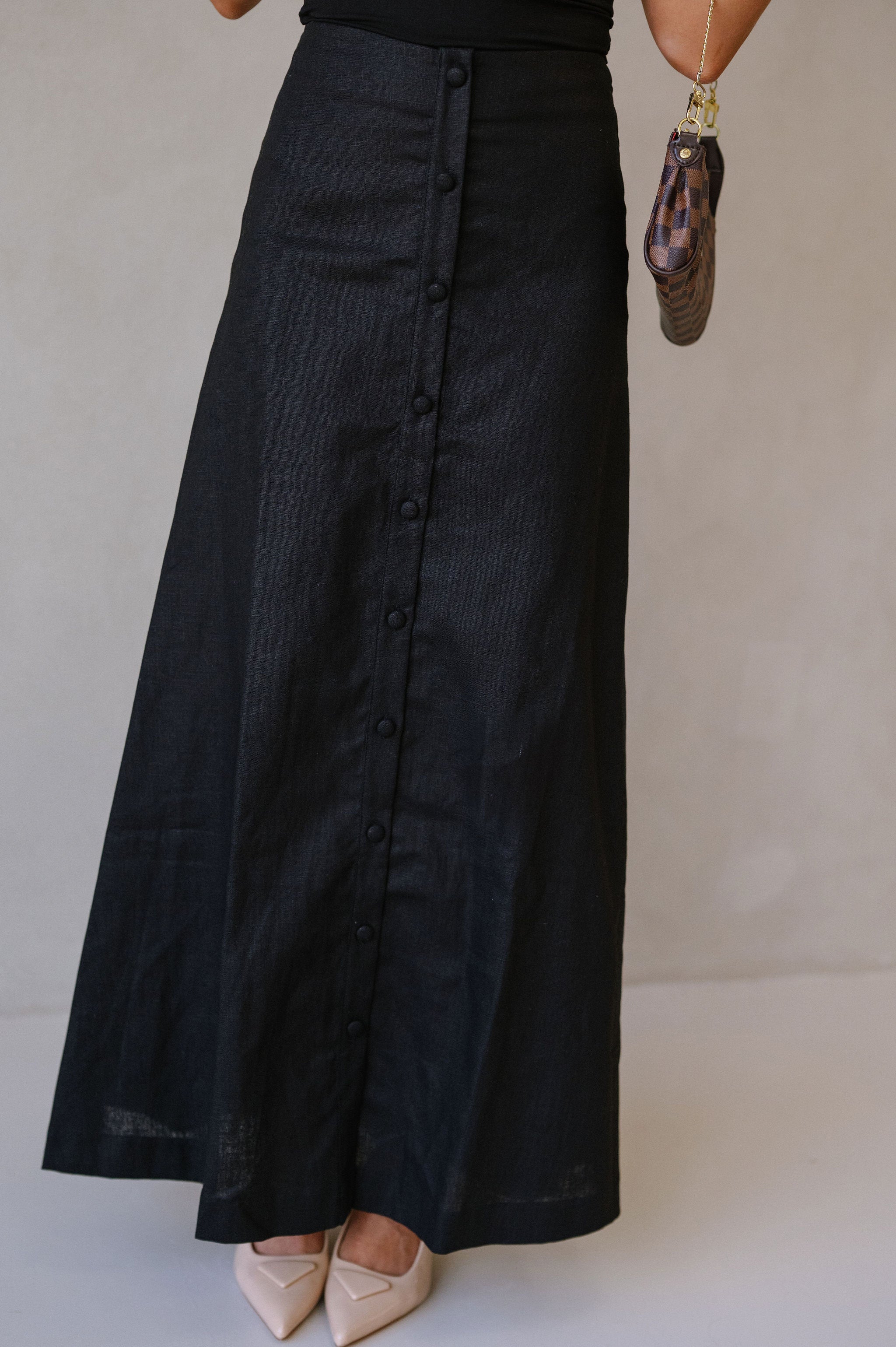 Finjie Button Skirt-Black