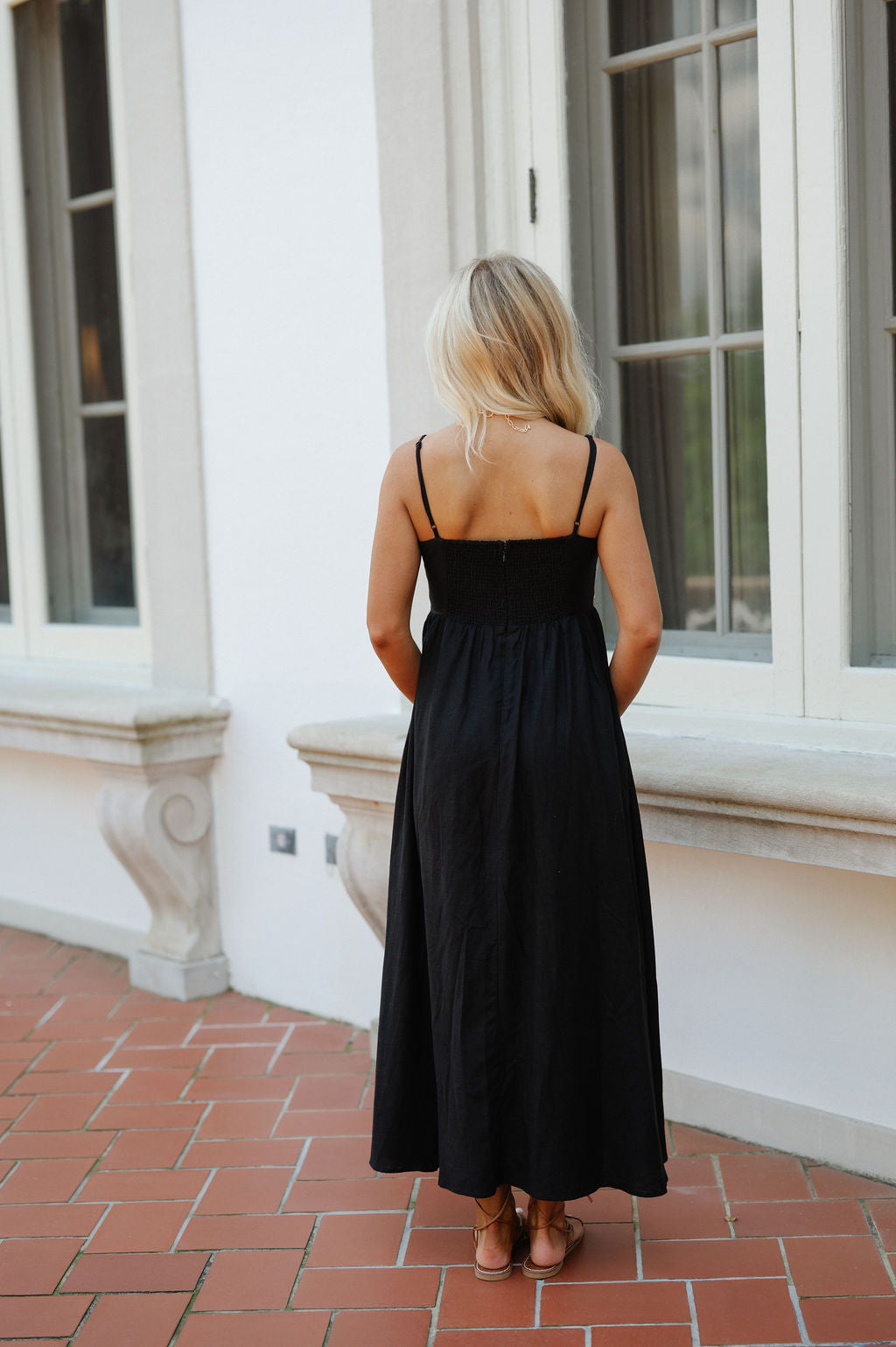 Larks Linen Midi Dress-Black/White