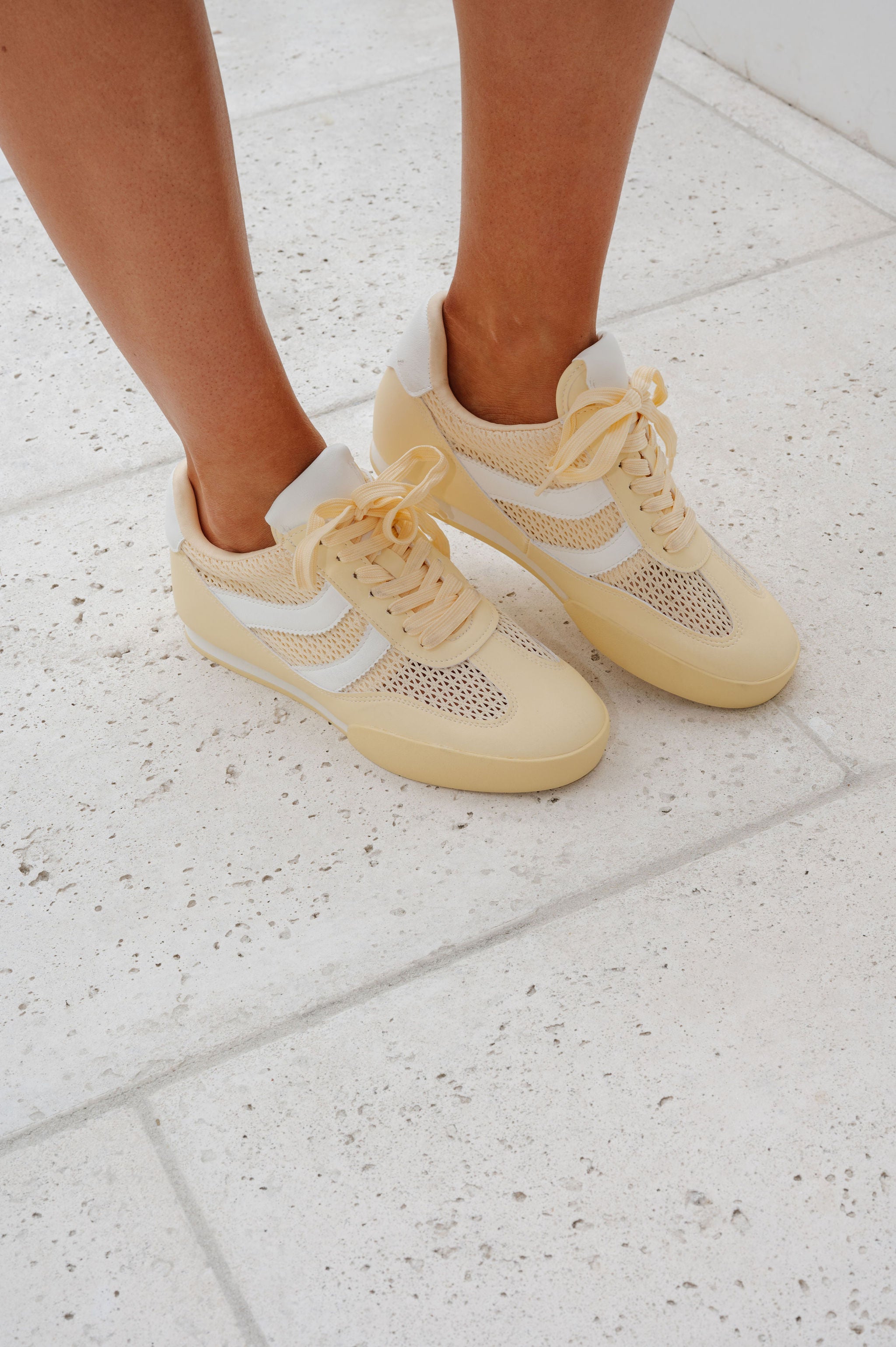 Maya Sneaker-Butter