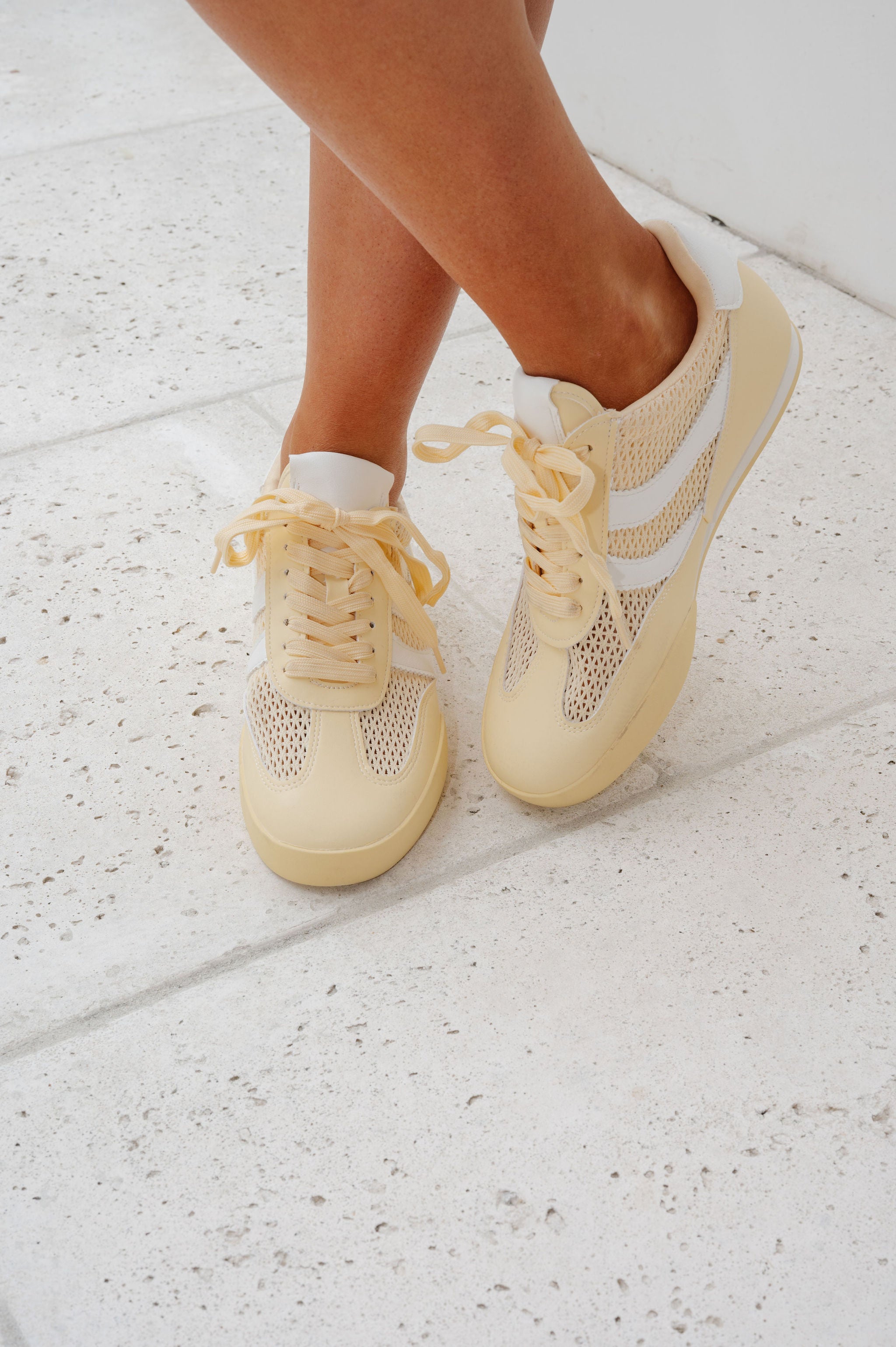 Maya Sneaker-Butter