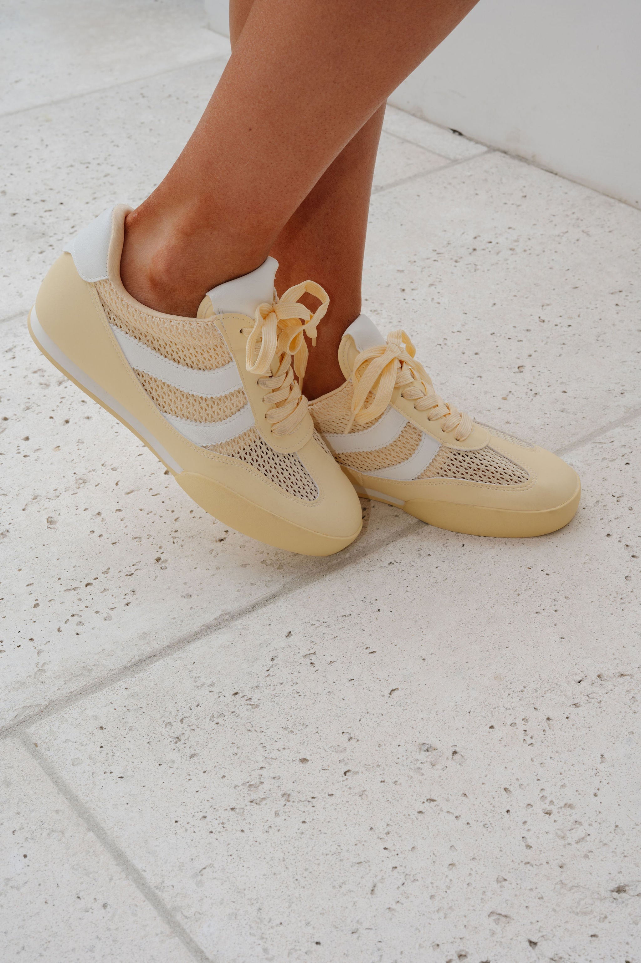 Maya Sneaker-Butter