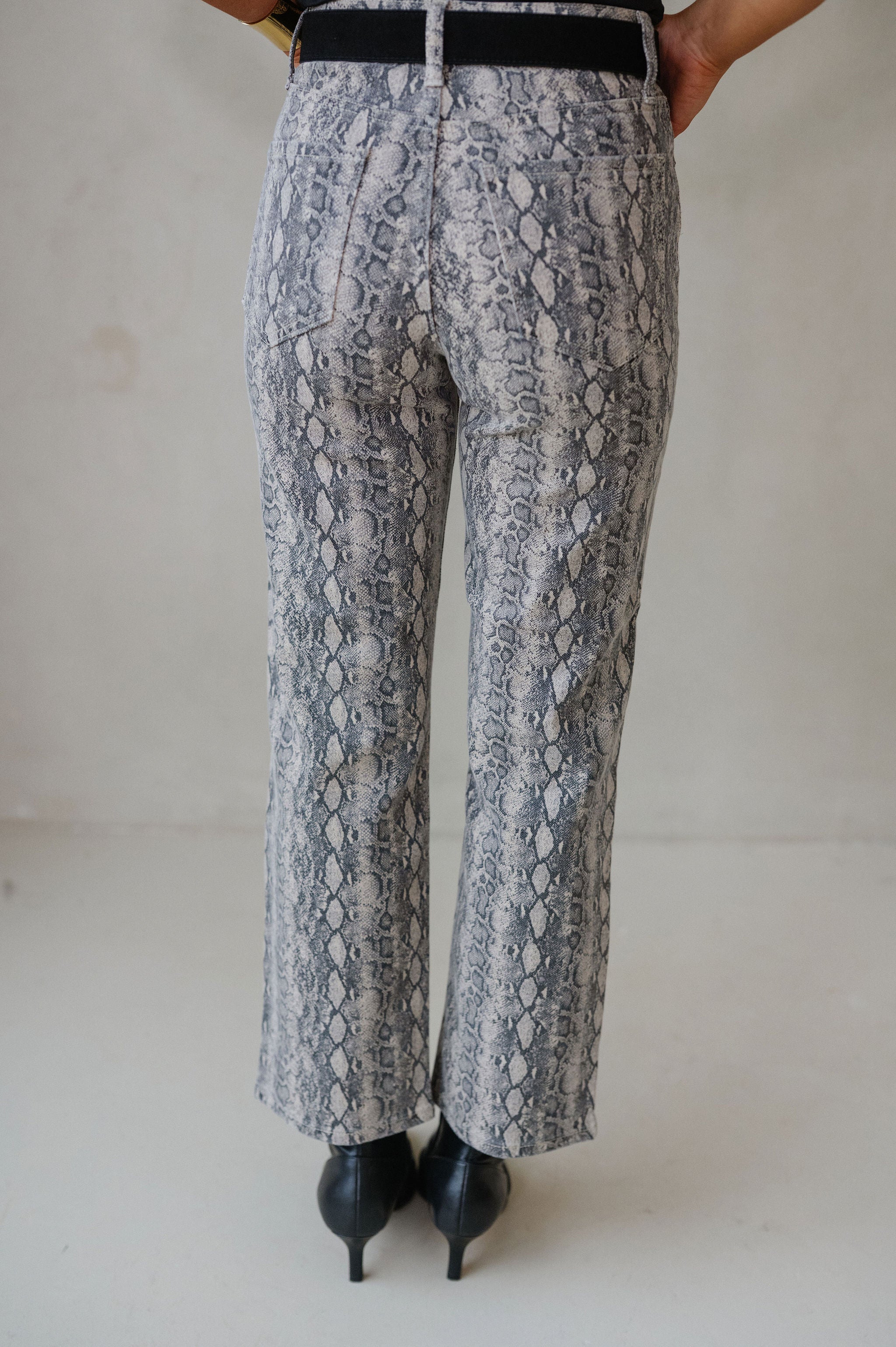Nelli Vintage Straight Jeans-Snake