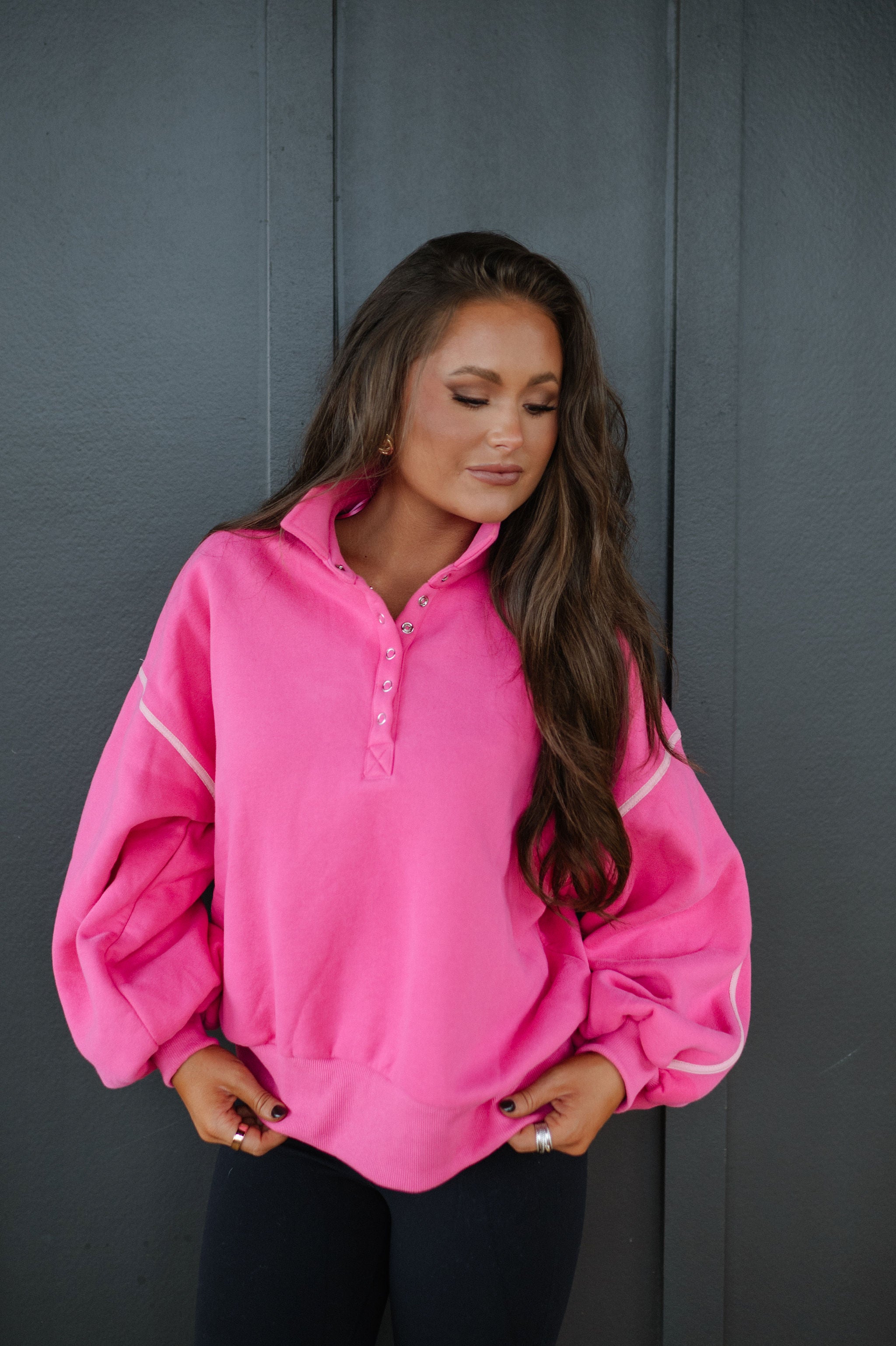 Alexa Contrast Piping Pullover-Pink