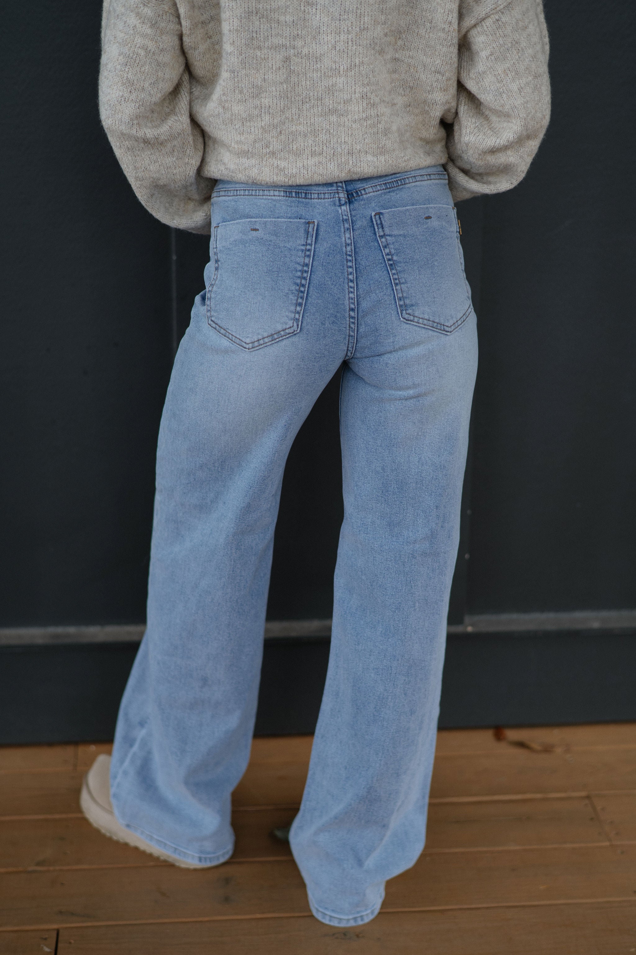 Kate Wide Leg Jeans- Light Stone