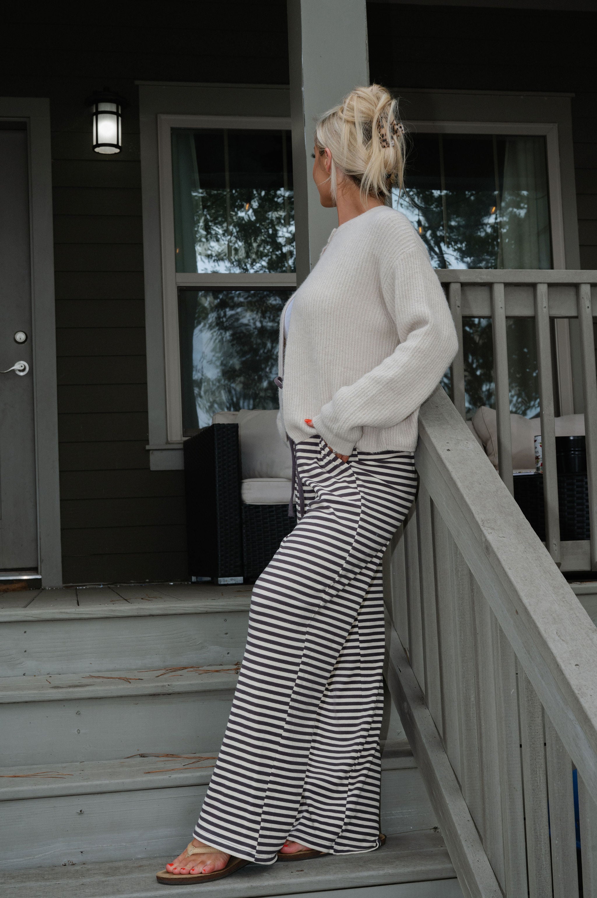 Toby Cardigan-Taupe