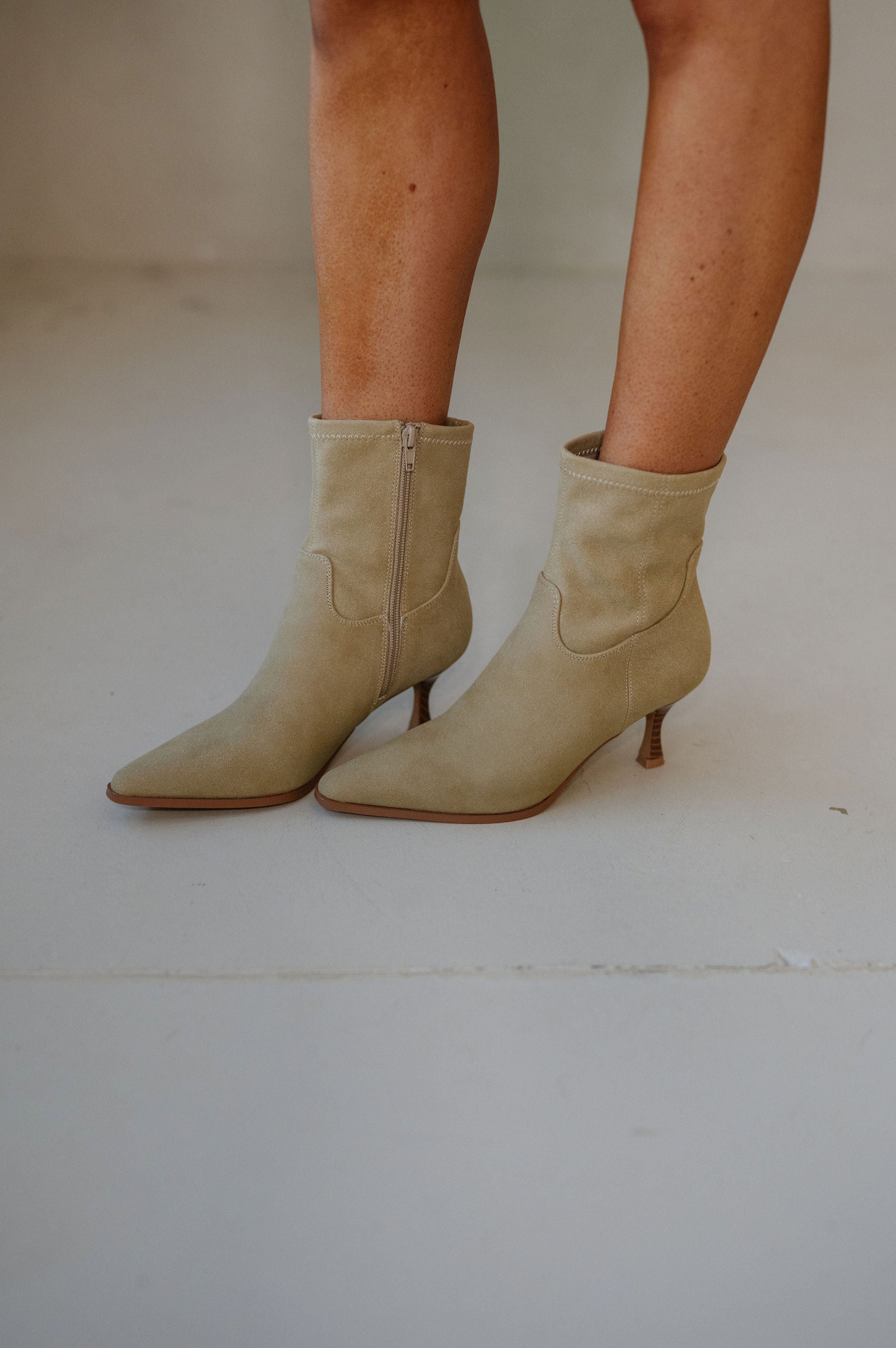 Aletta Mini Boot- Sand