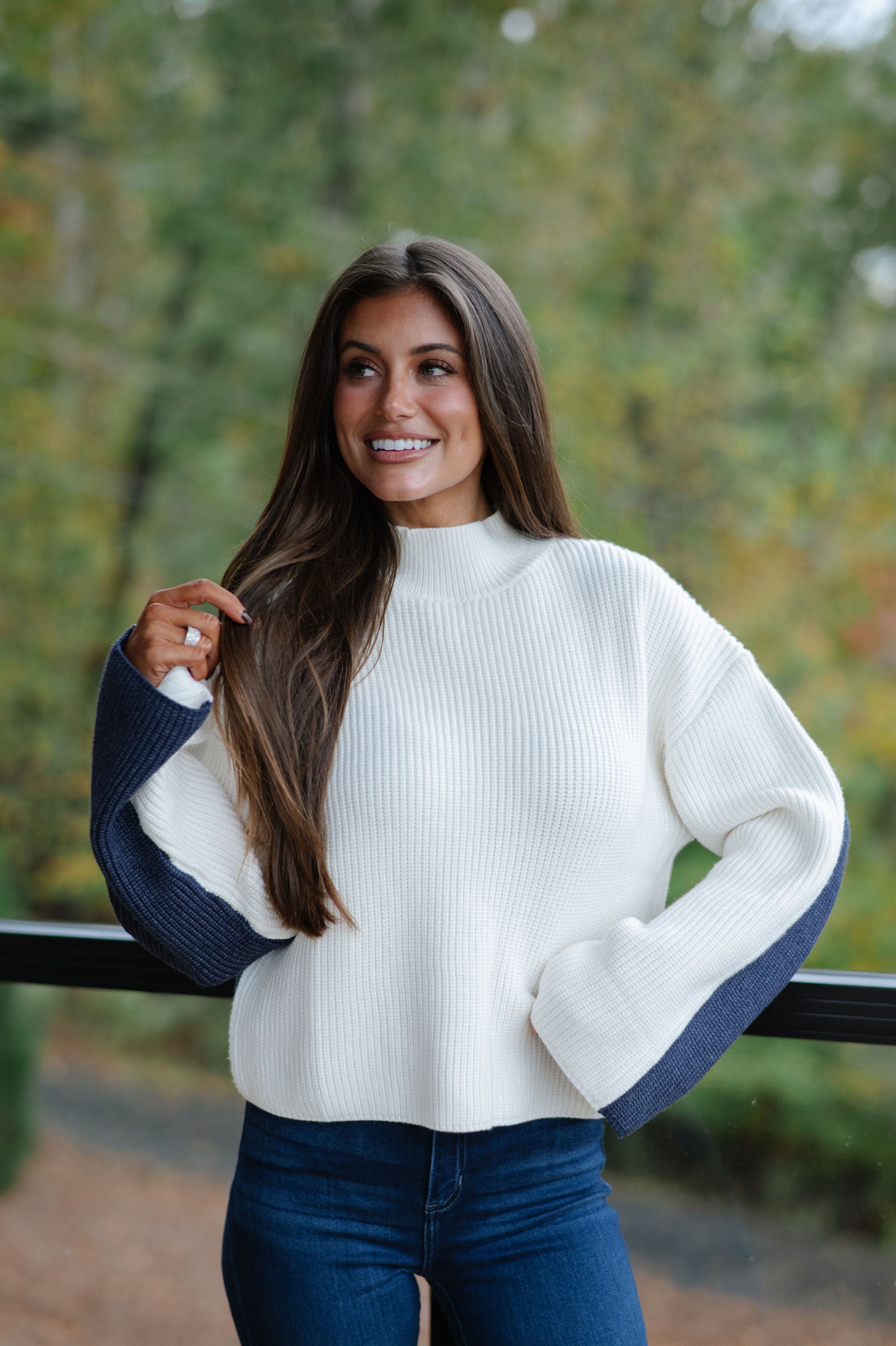 Bexley Two Tone Sweater-Ivory/Navy