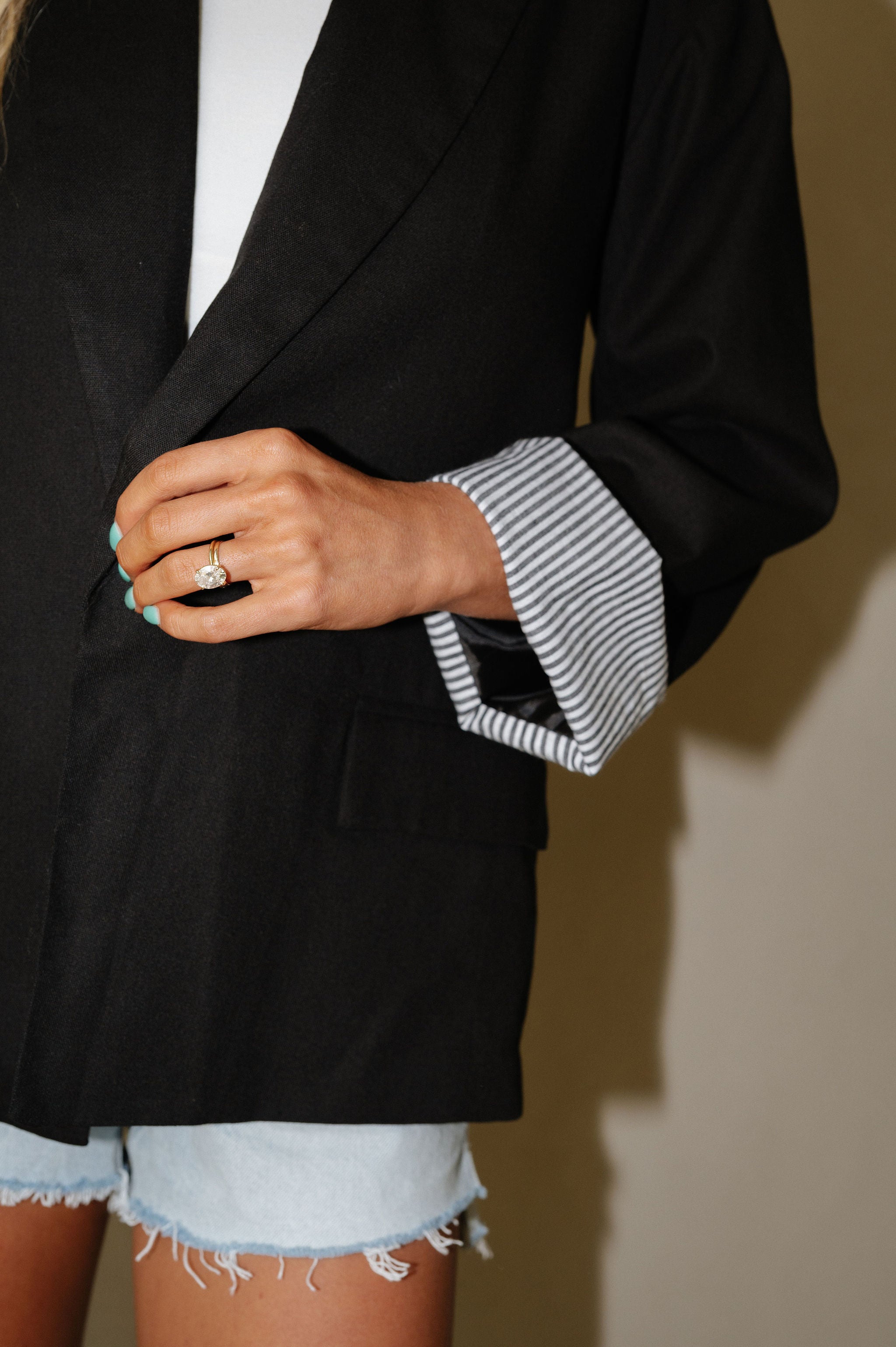 Capsule Blazer Cuffed Sleeve