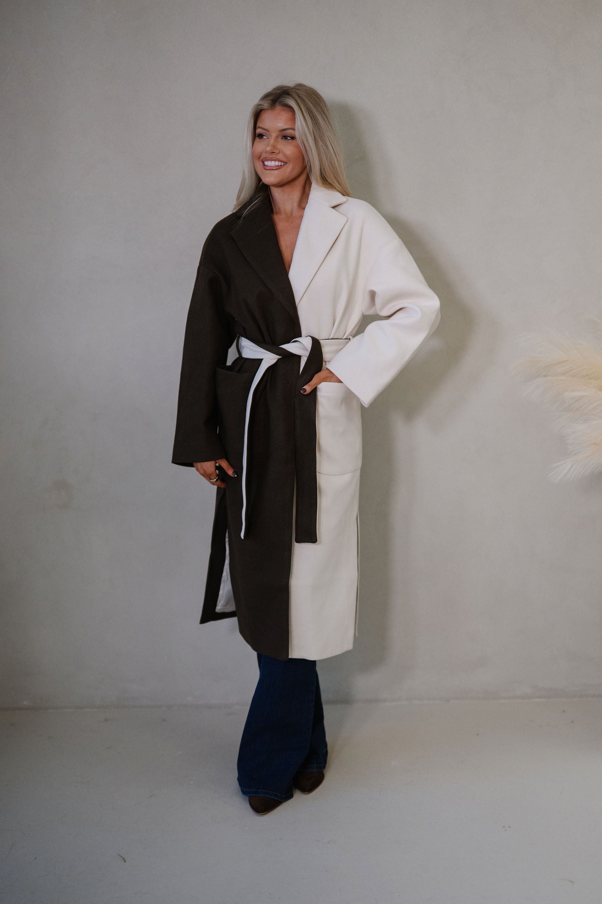 Color Block Contrasted Coat-Cream/Brown