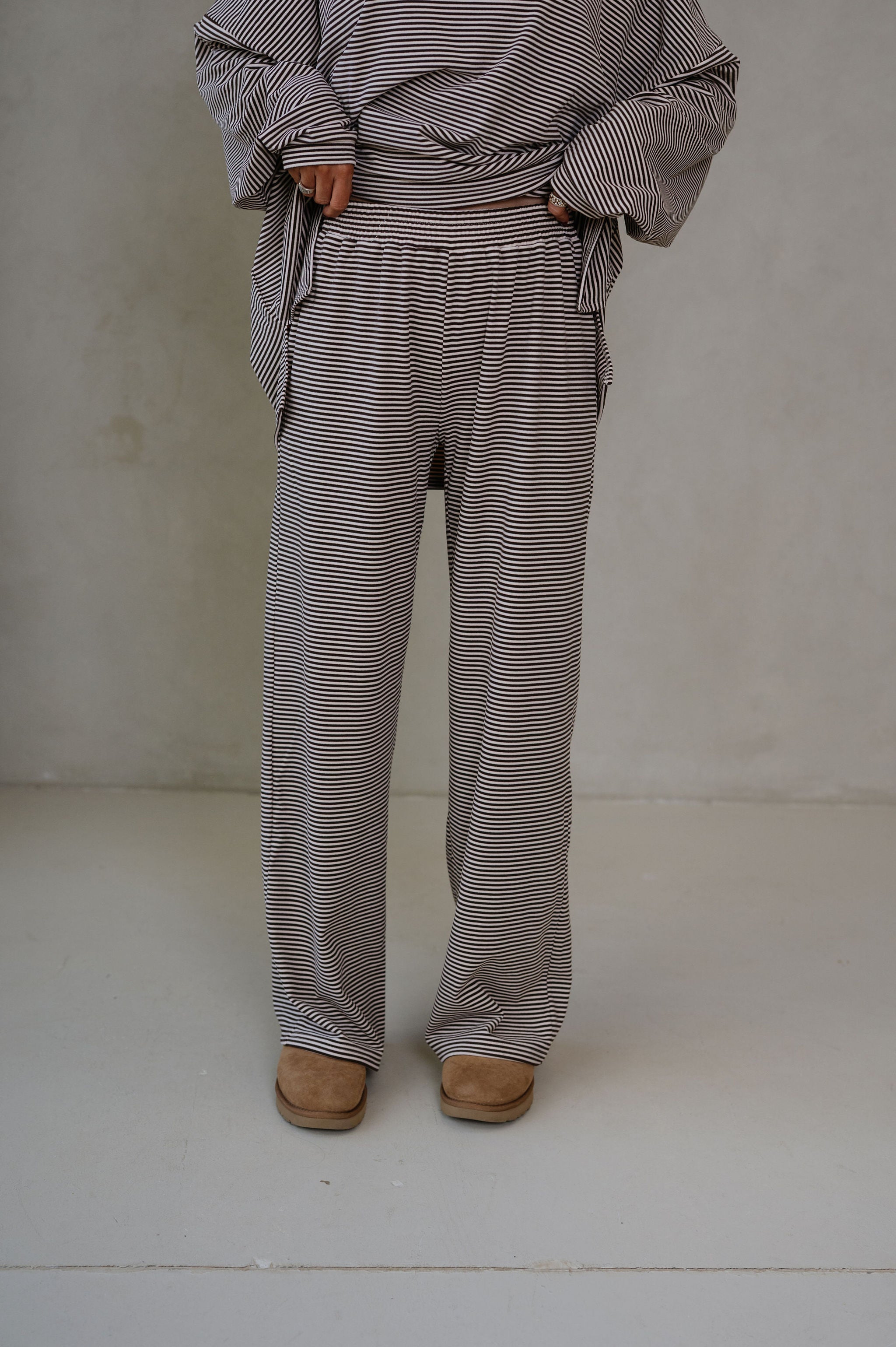 Dylan Fleece Pants-Brown
