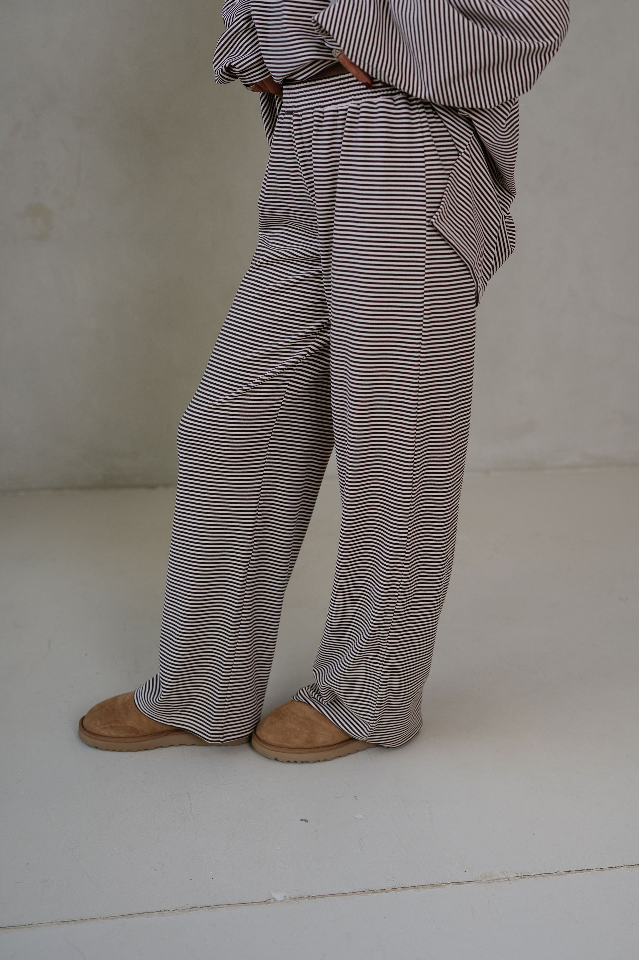 Dylan Fleece Pants-Brown