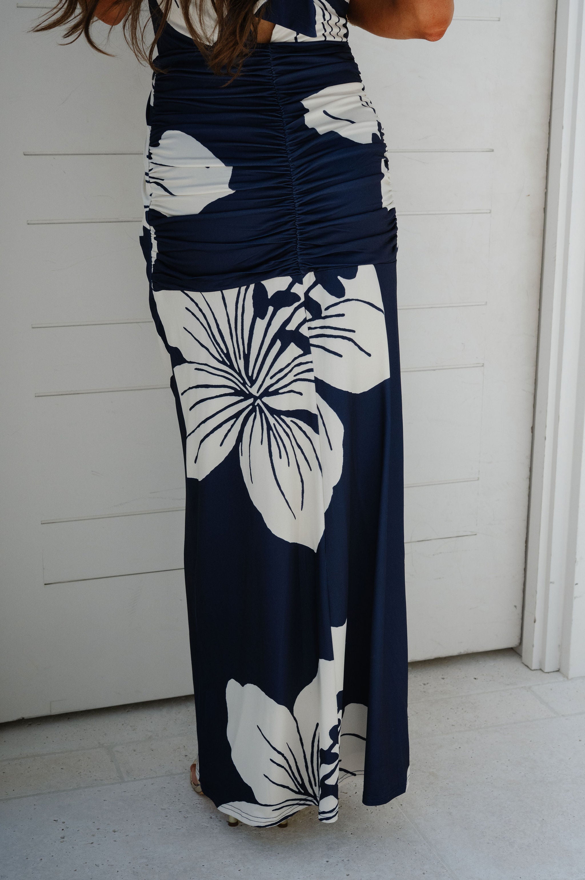Floral Ruched Maxi Skirt-Navy/White