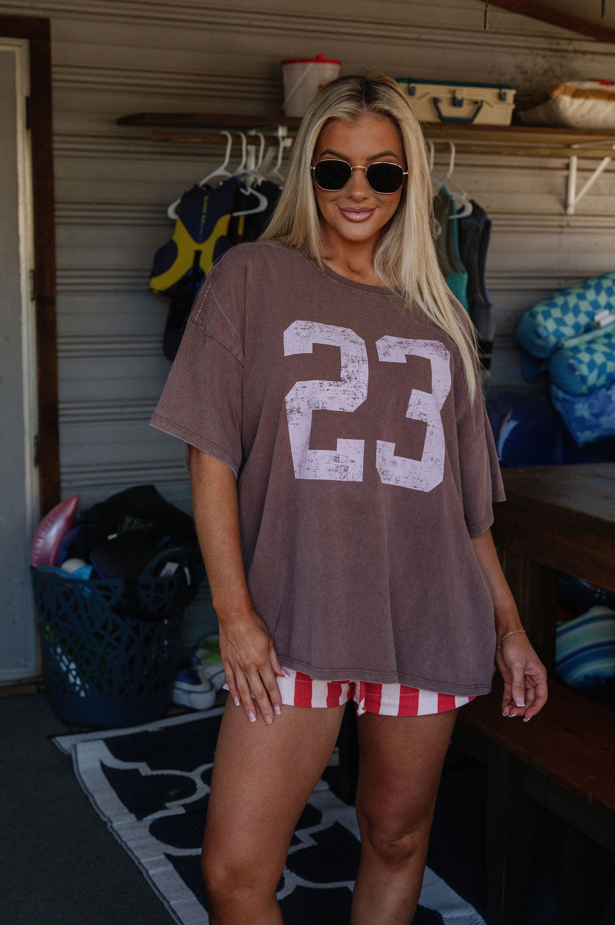 Lottie Graphic Tee-Chocolate
