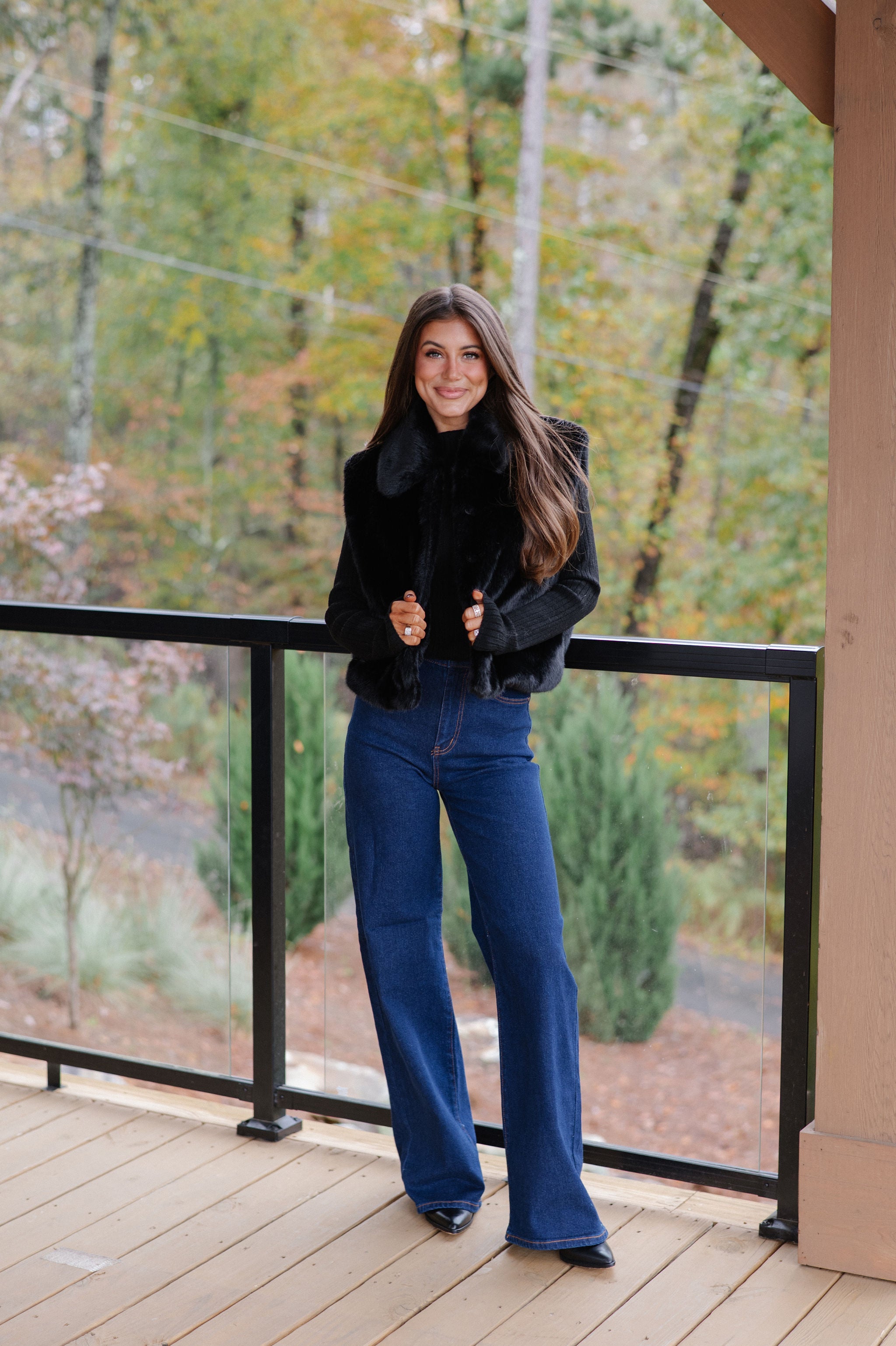 Ellie Faux Fur Collared Vest-Black