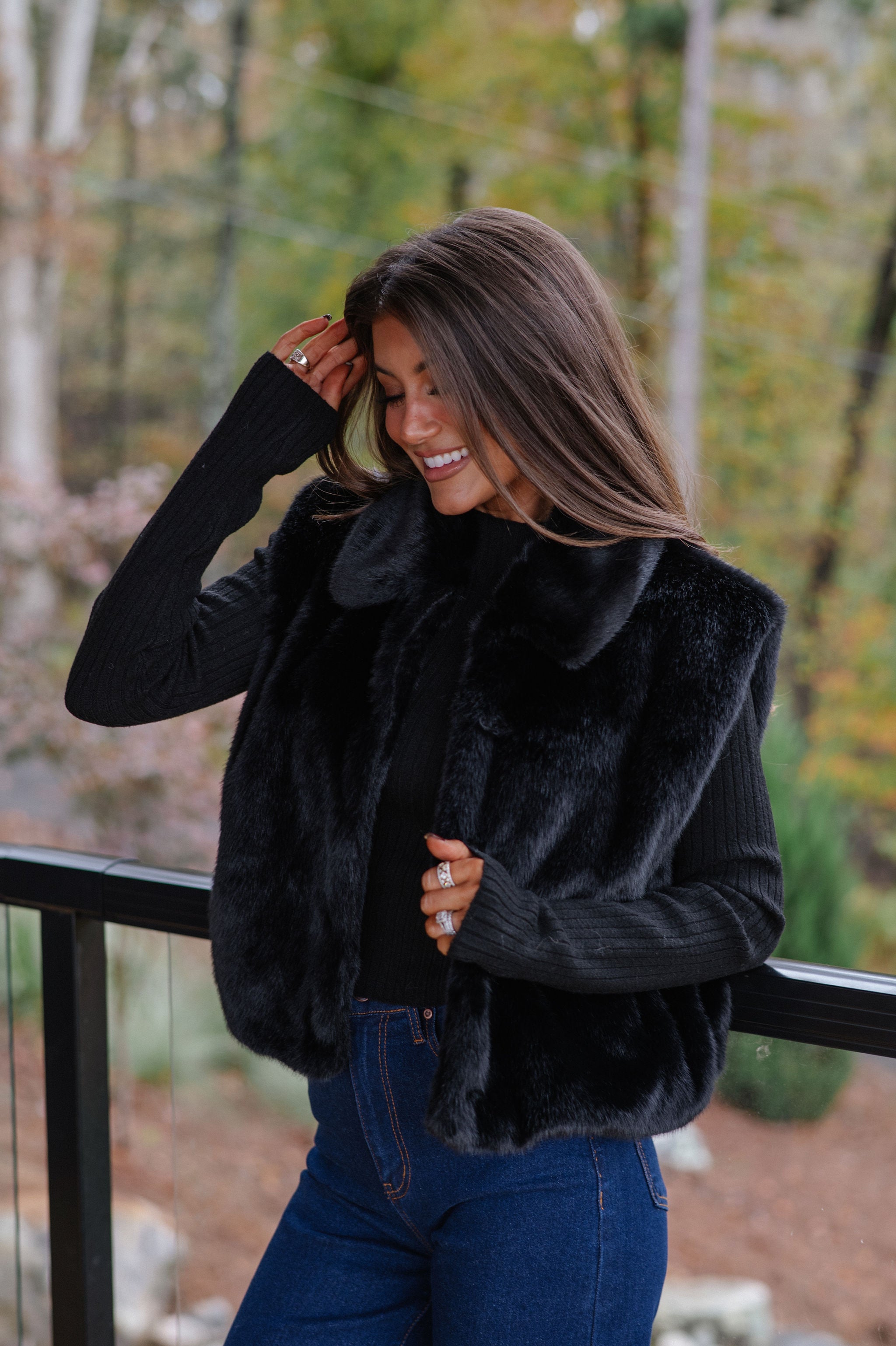 Ellie Faux Fur Collared Vest-Black