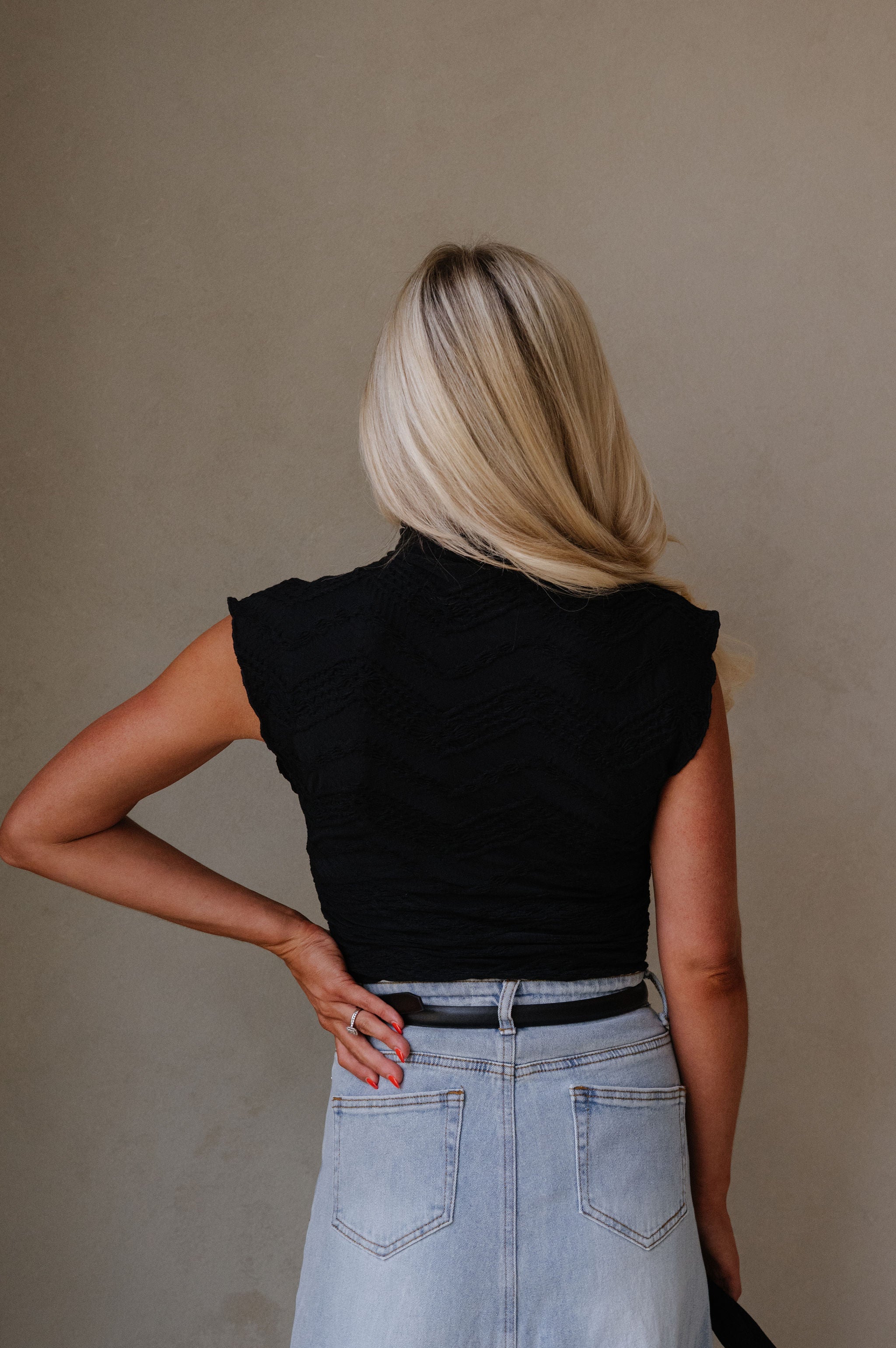 Mock Neck Scrunch Top-Black