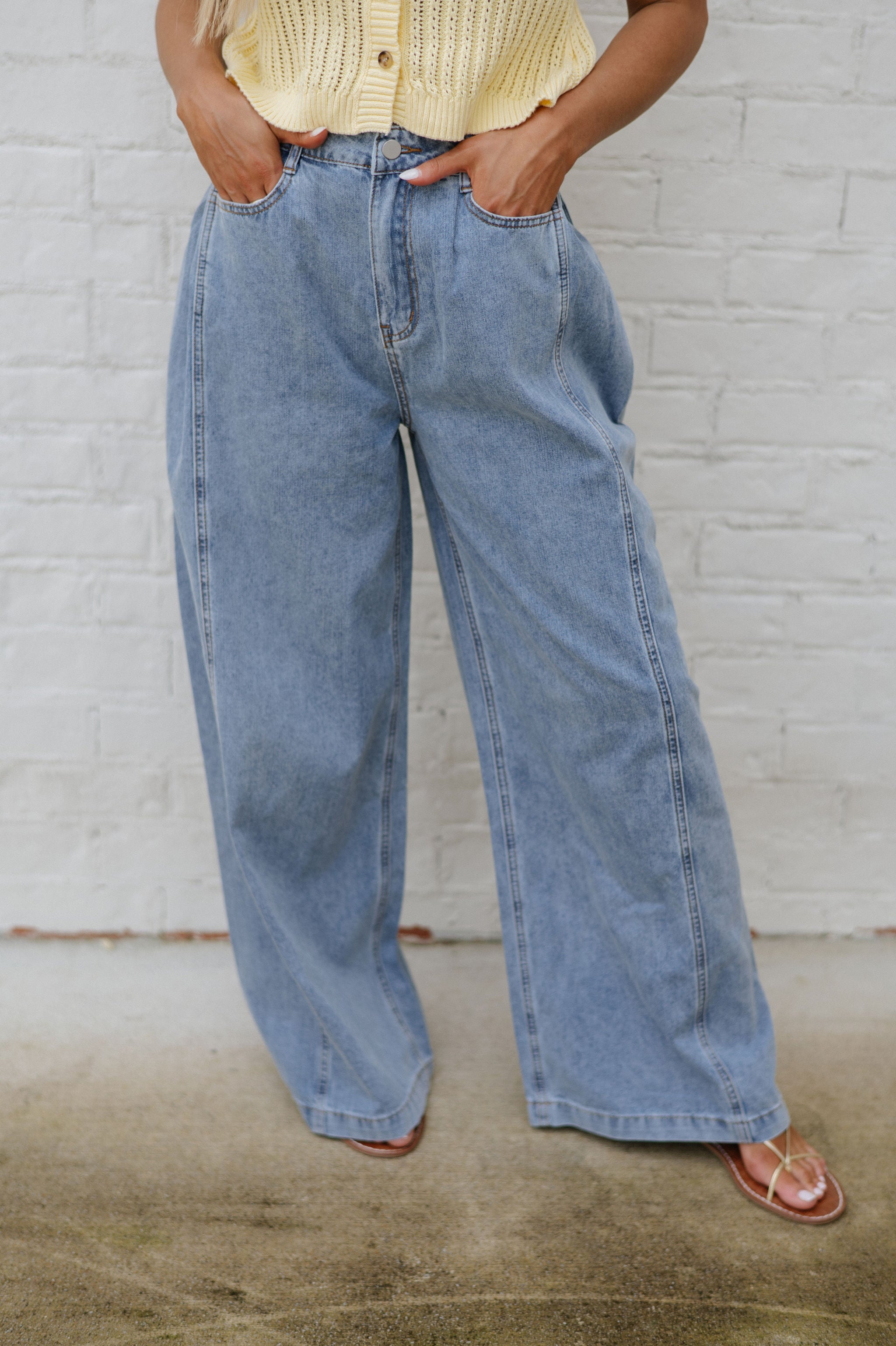 Pleated Wide Leg Jean
