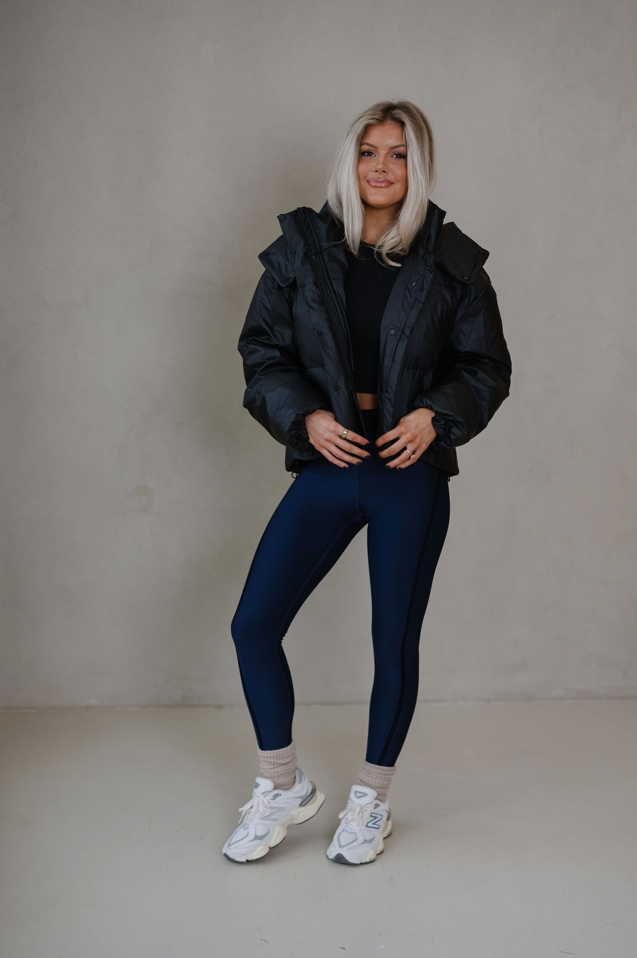 Classic Puffer Jacket- Black