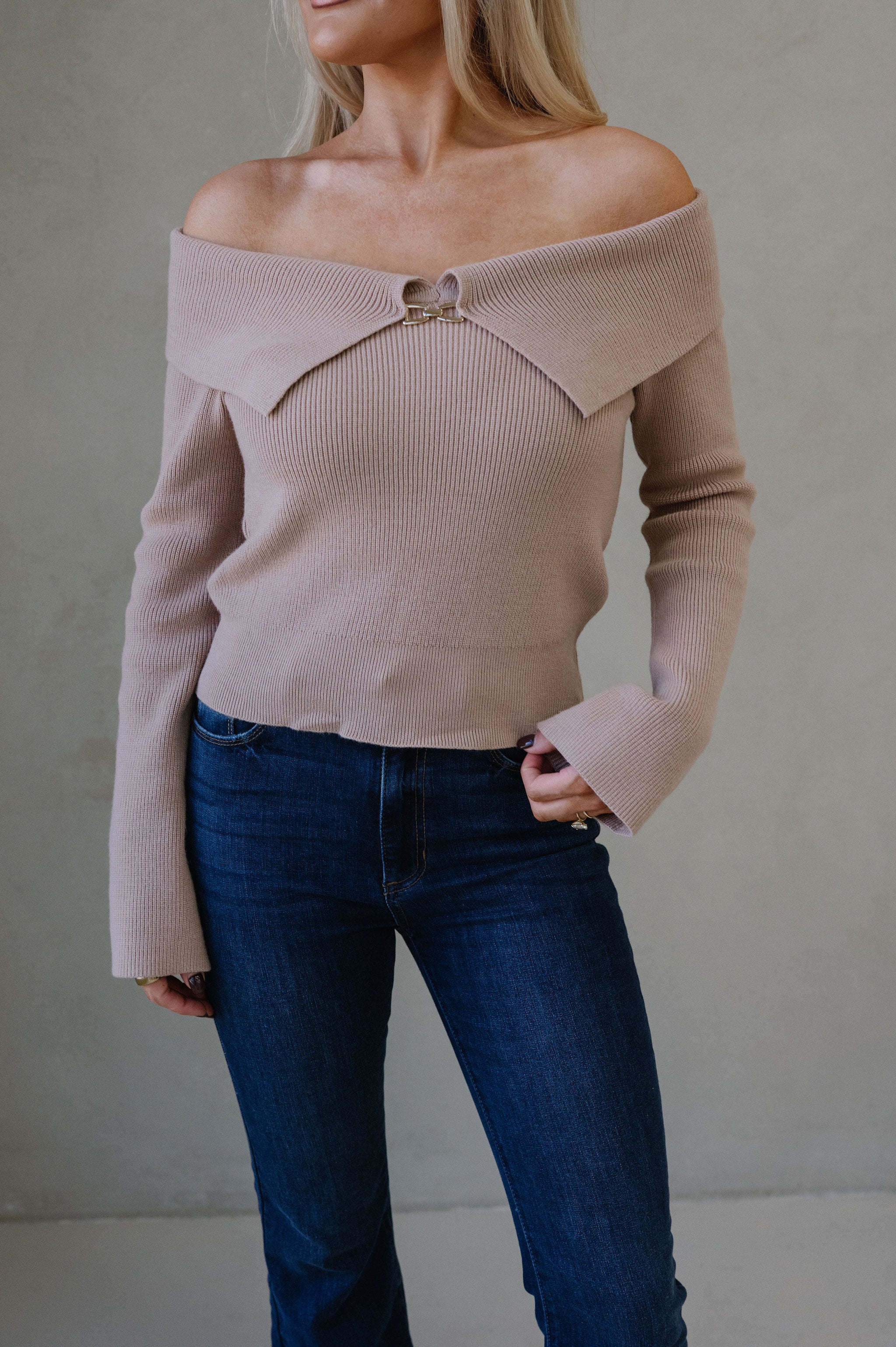 Mia OTS Cropped Sweater-Taupe