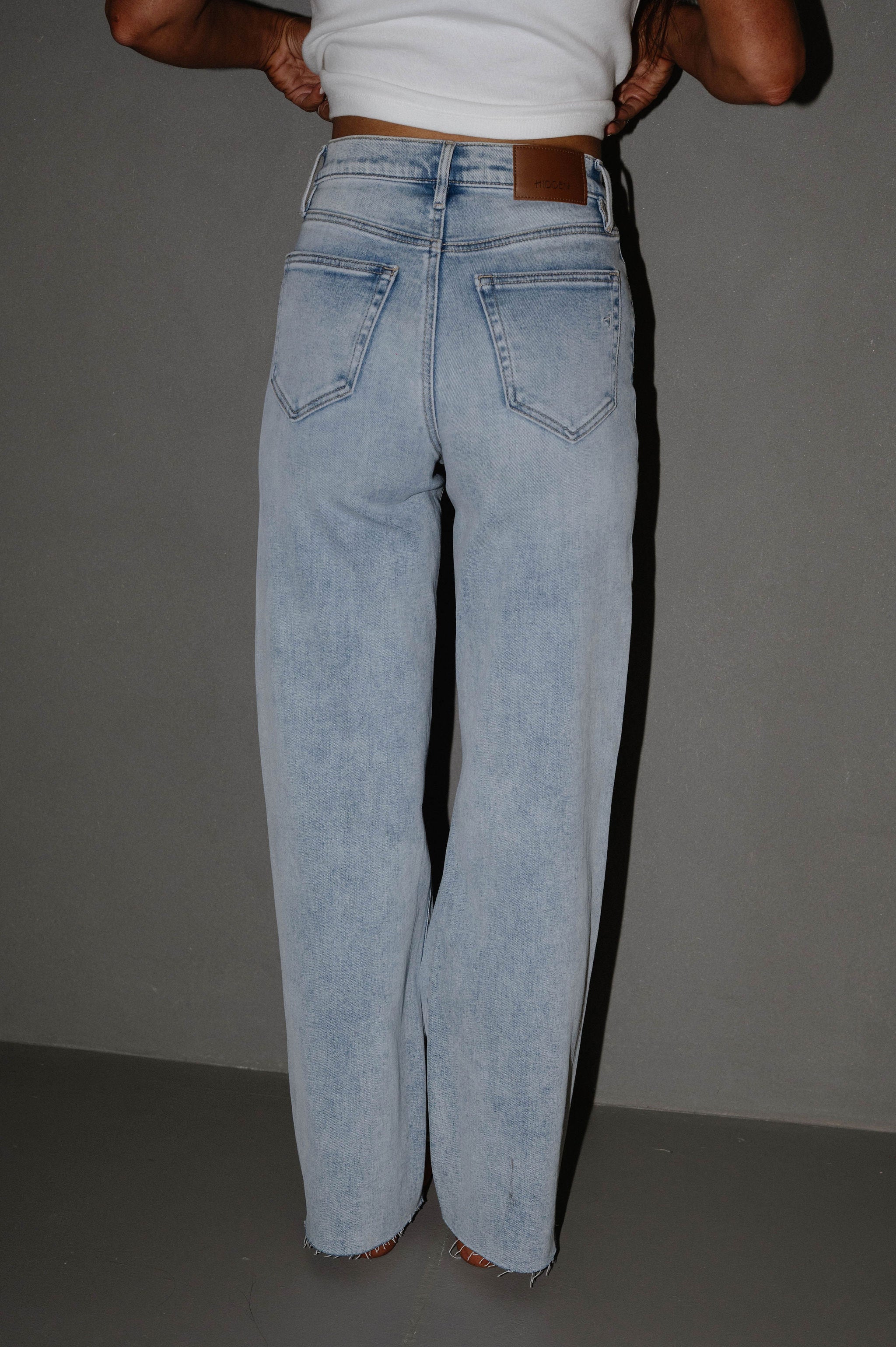 Logan Dad Jeans- Light Wash