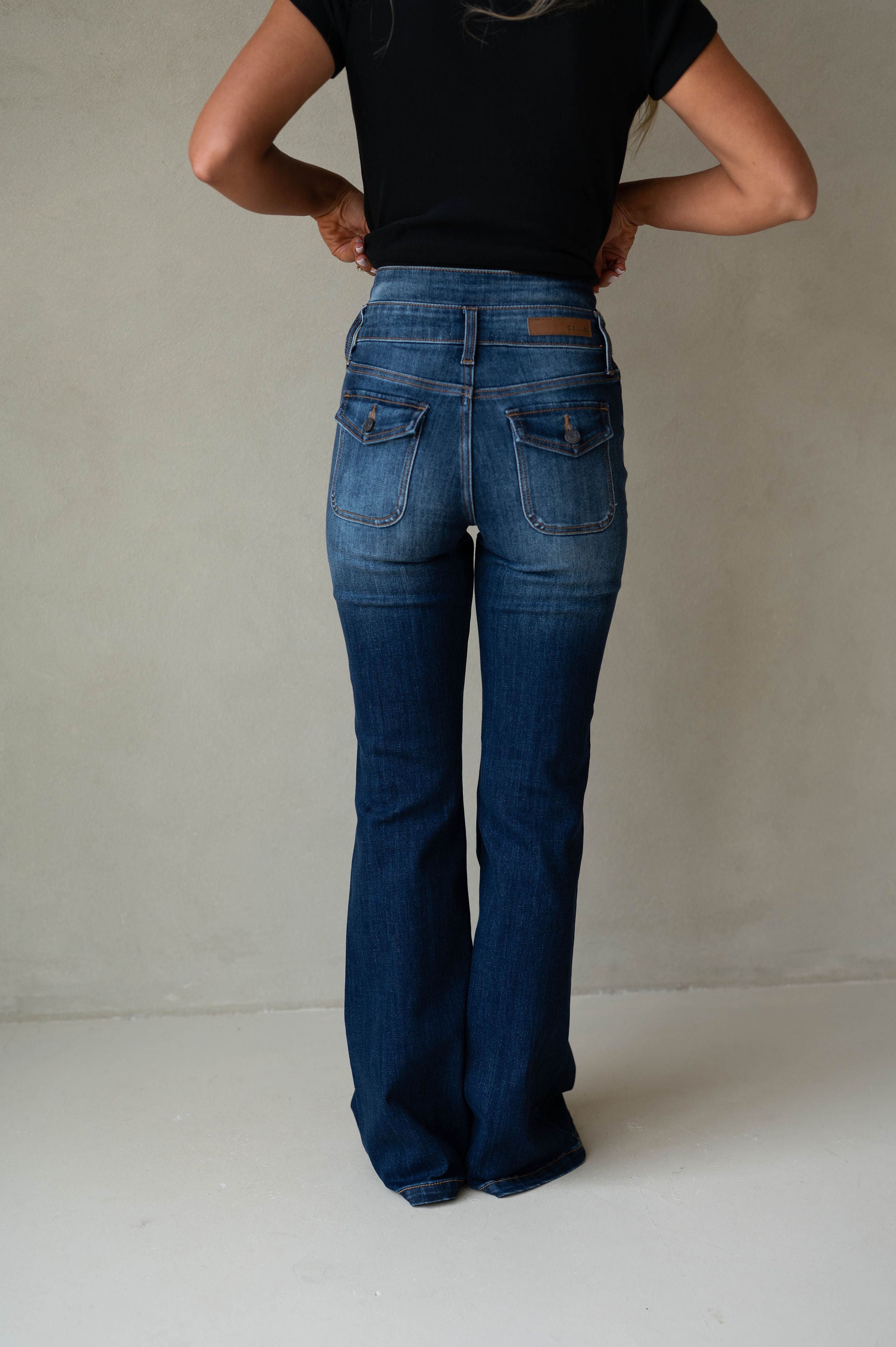 Luna Flare Jean-Dark