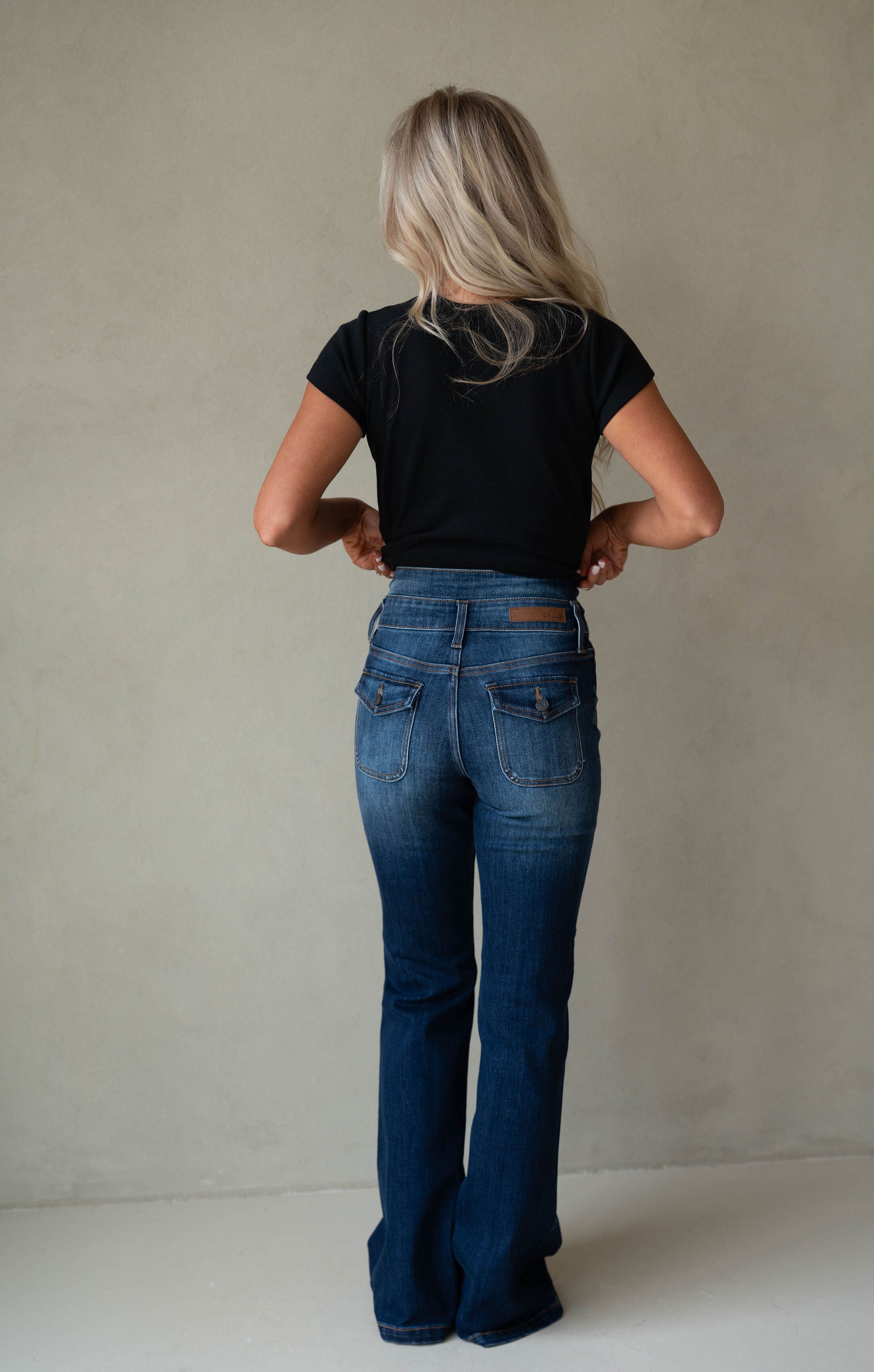 Luna Flare Jean-Dark
