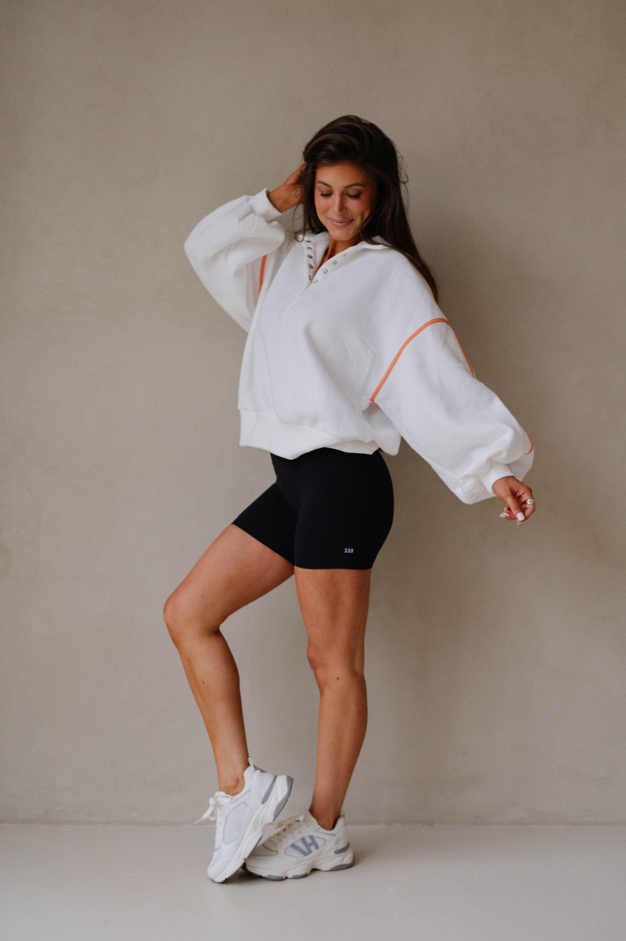 Alexa Contrast Piping Pullover-White/Orange