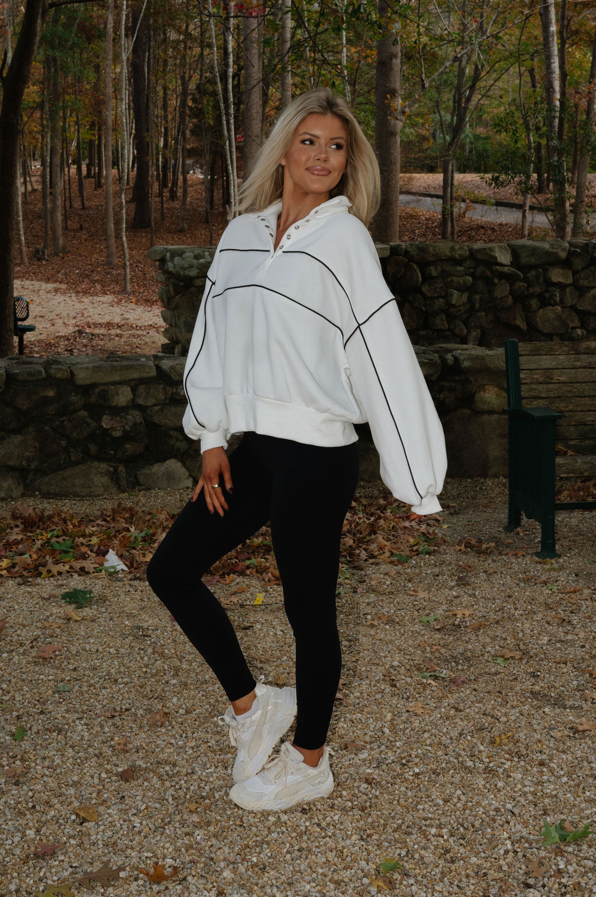 Ayla Contrast Piping Pullover