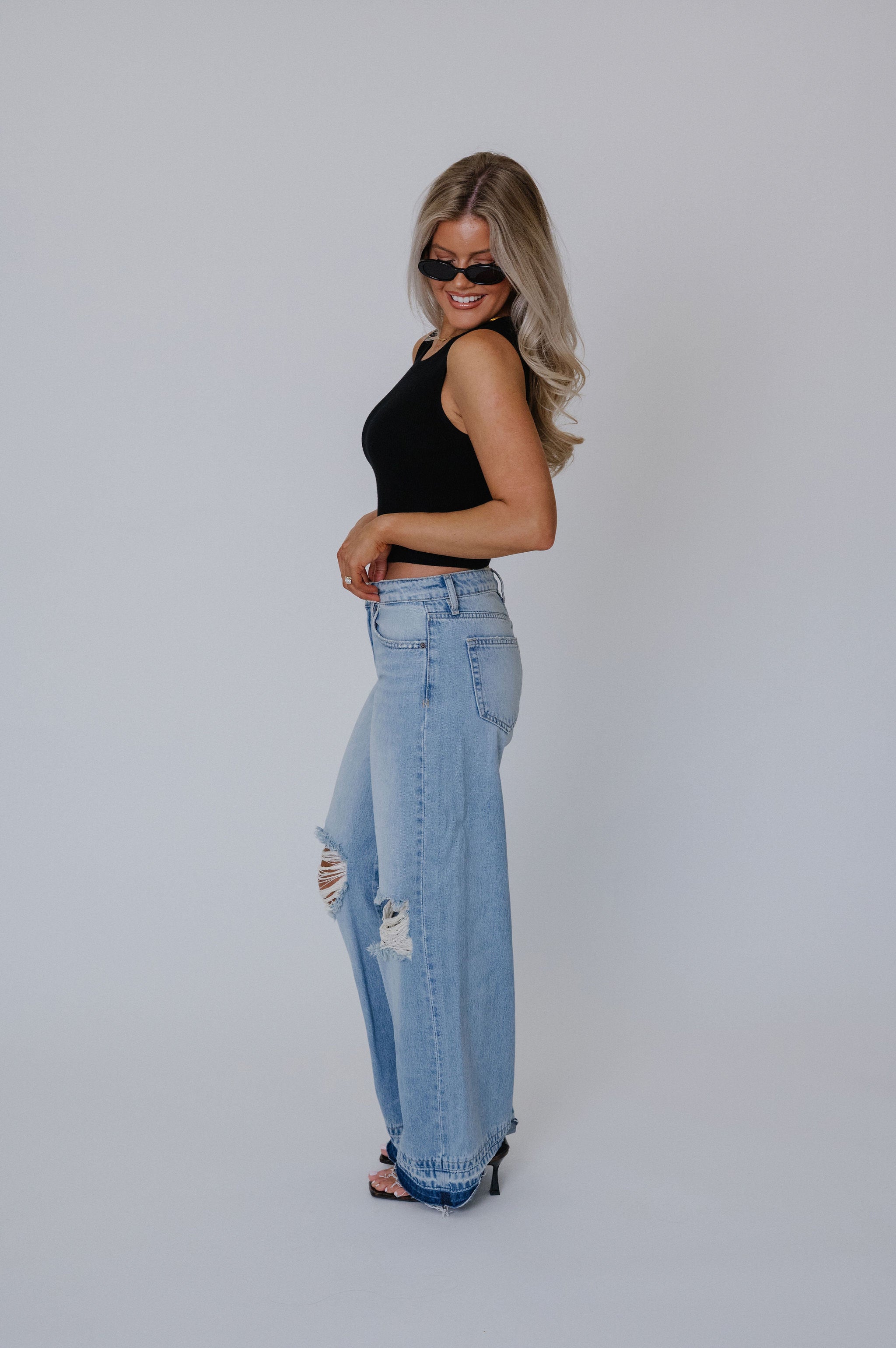 Classic Sleeveless Ribbed Top-Black