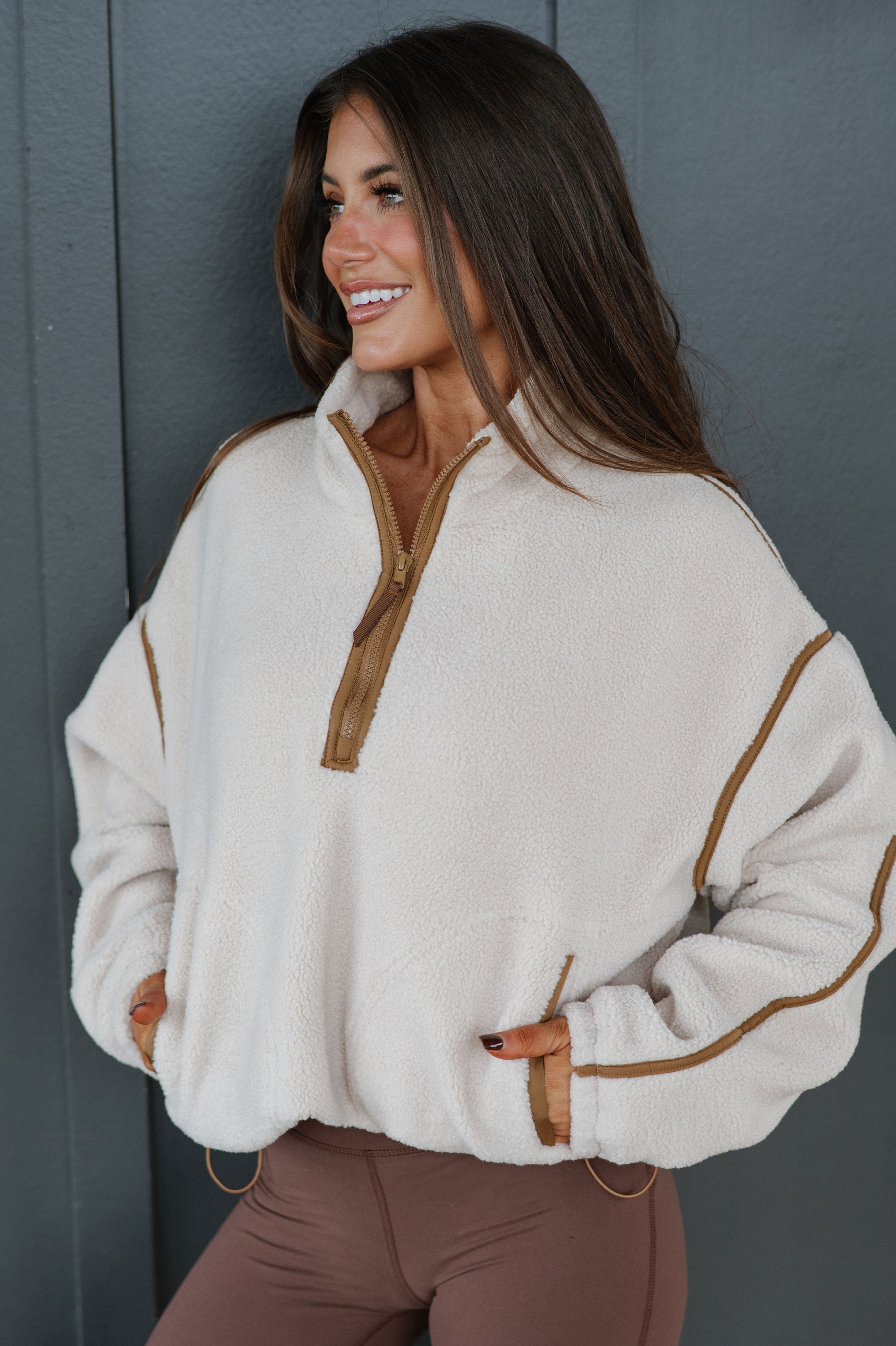 Contrast Sherpa Pullover-Oatmilk