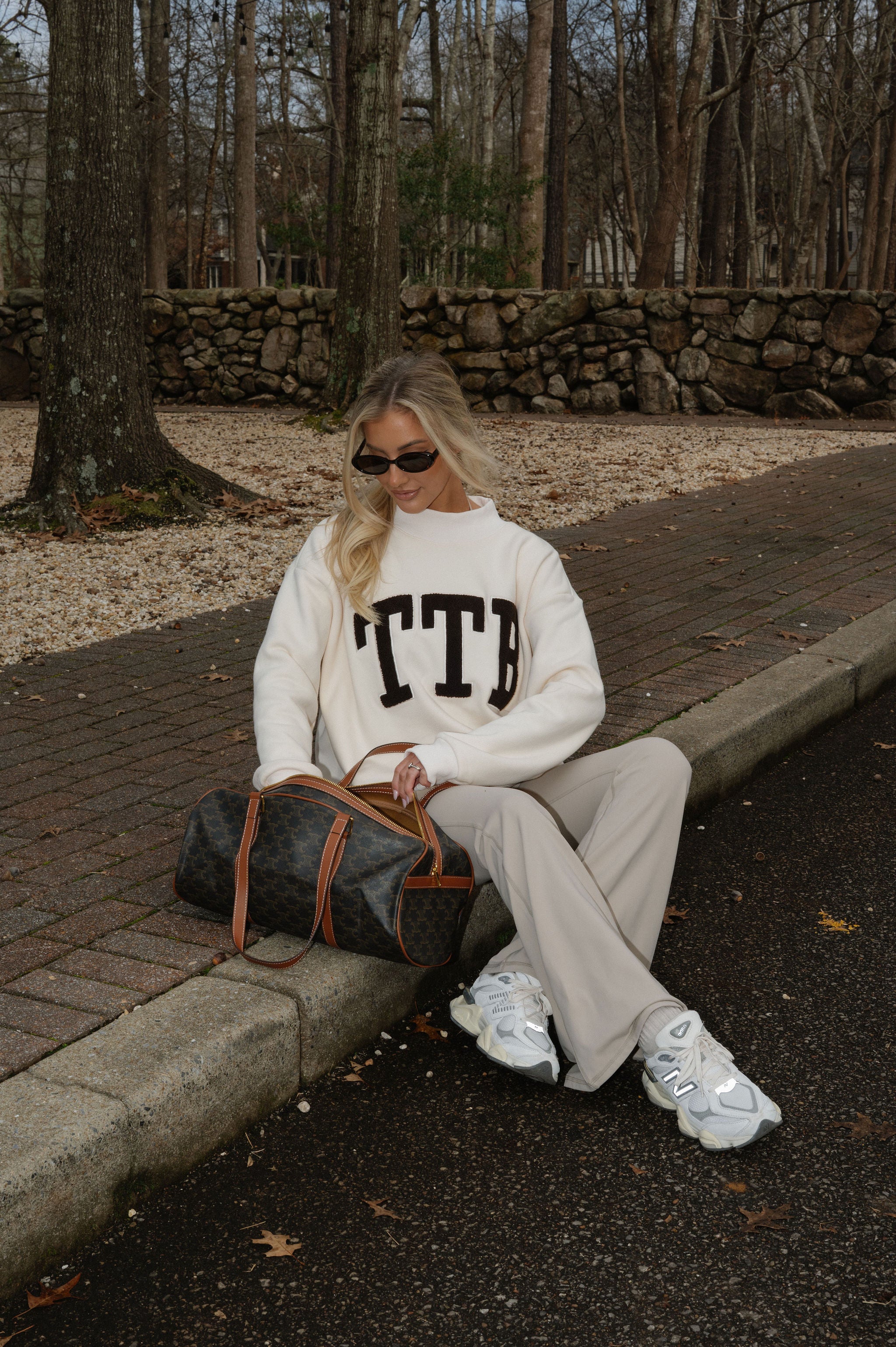"TTB" Mockneck-Cream