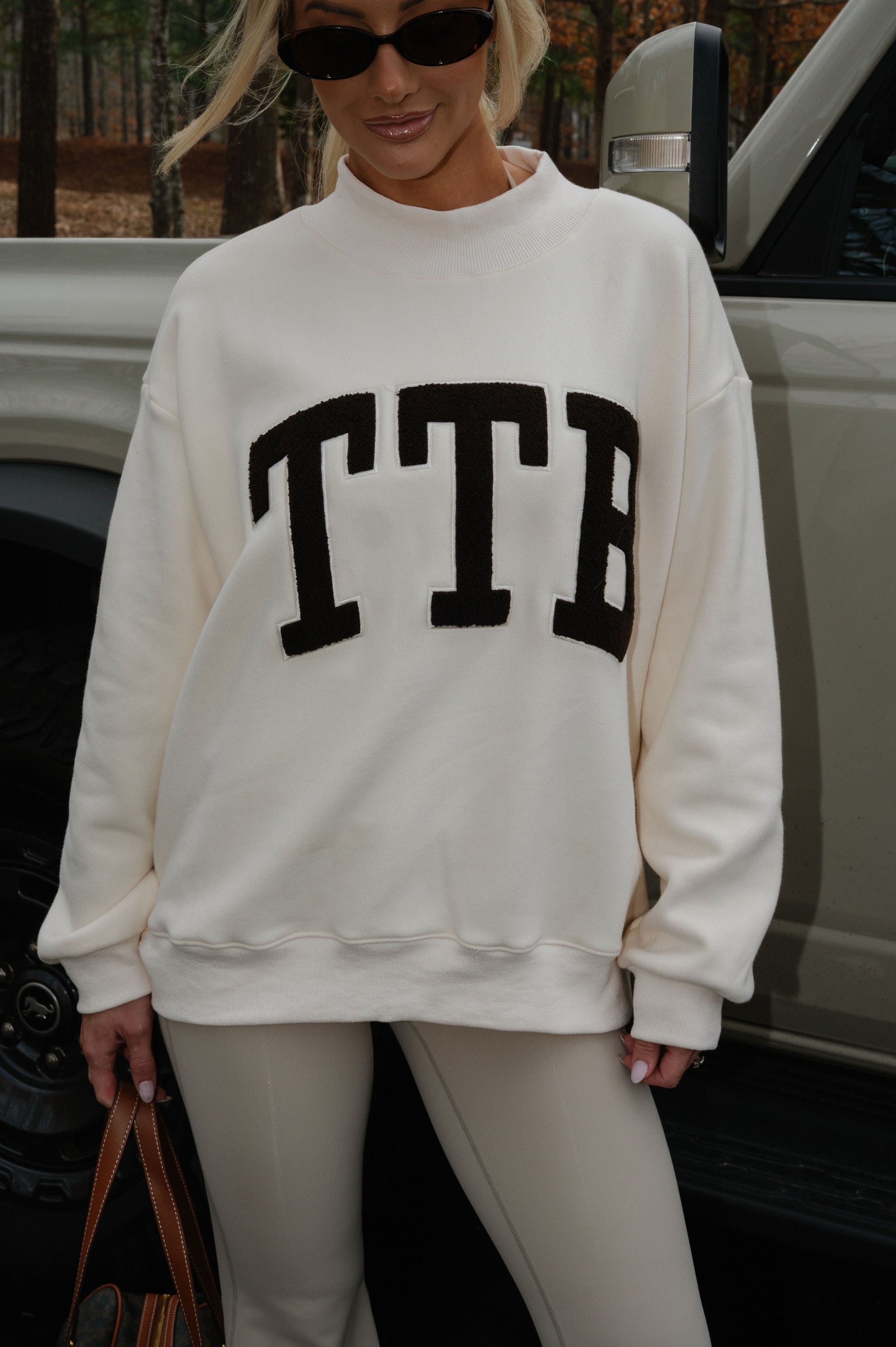 "TTB" Mockneck-Cream
