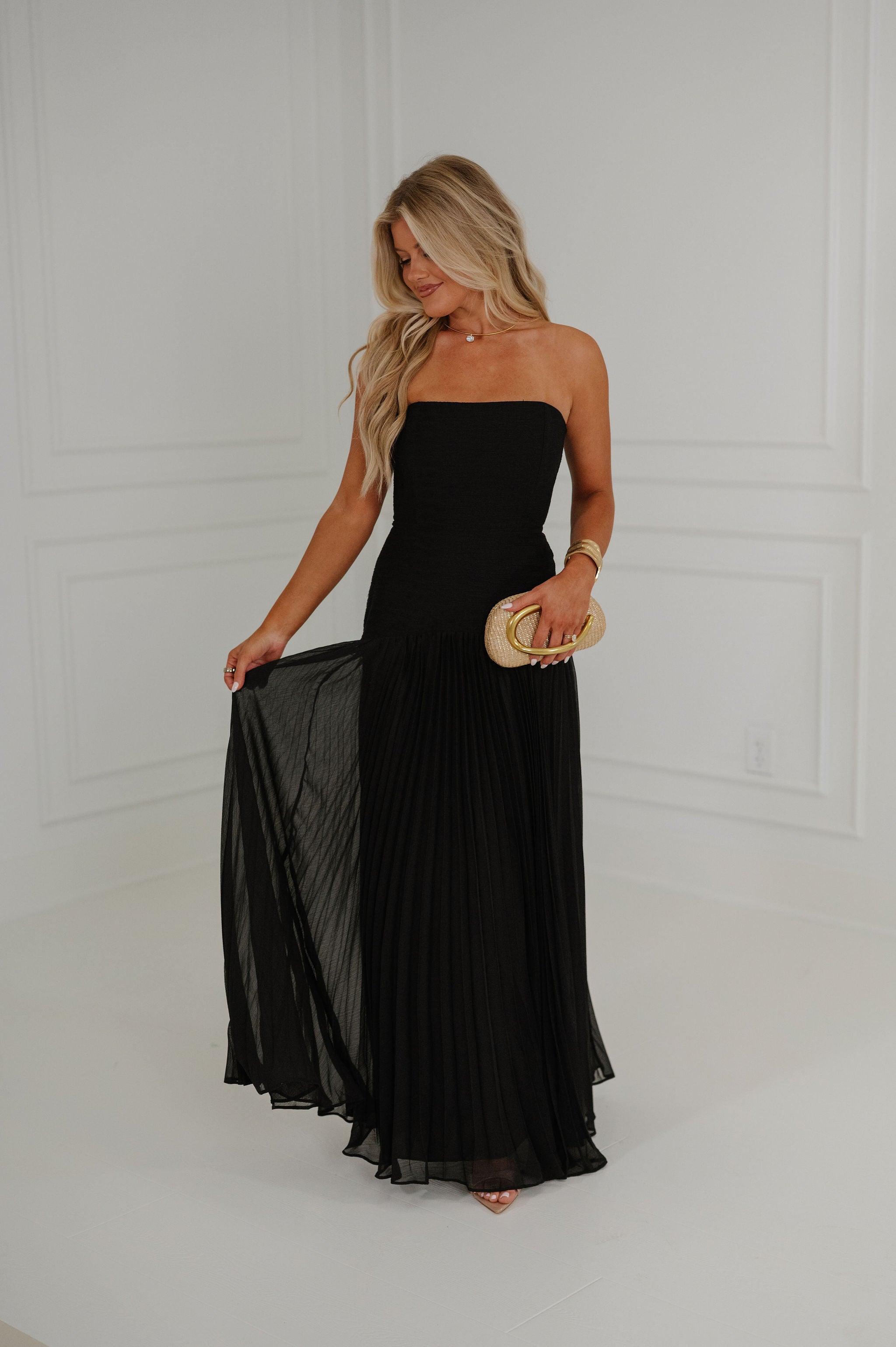 black textured maxi dress Ivy Textured Maxi Dress - Black