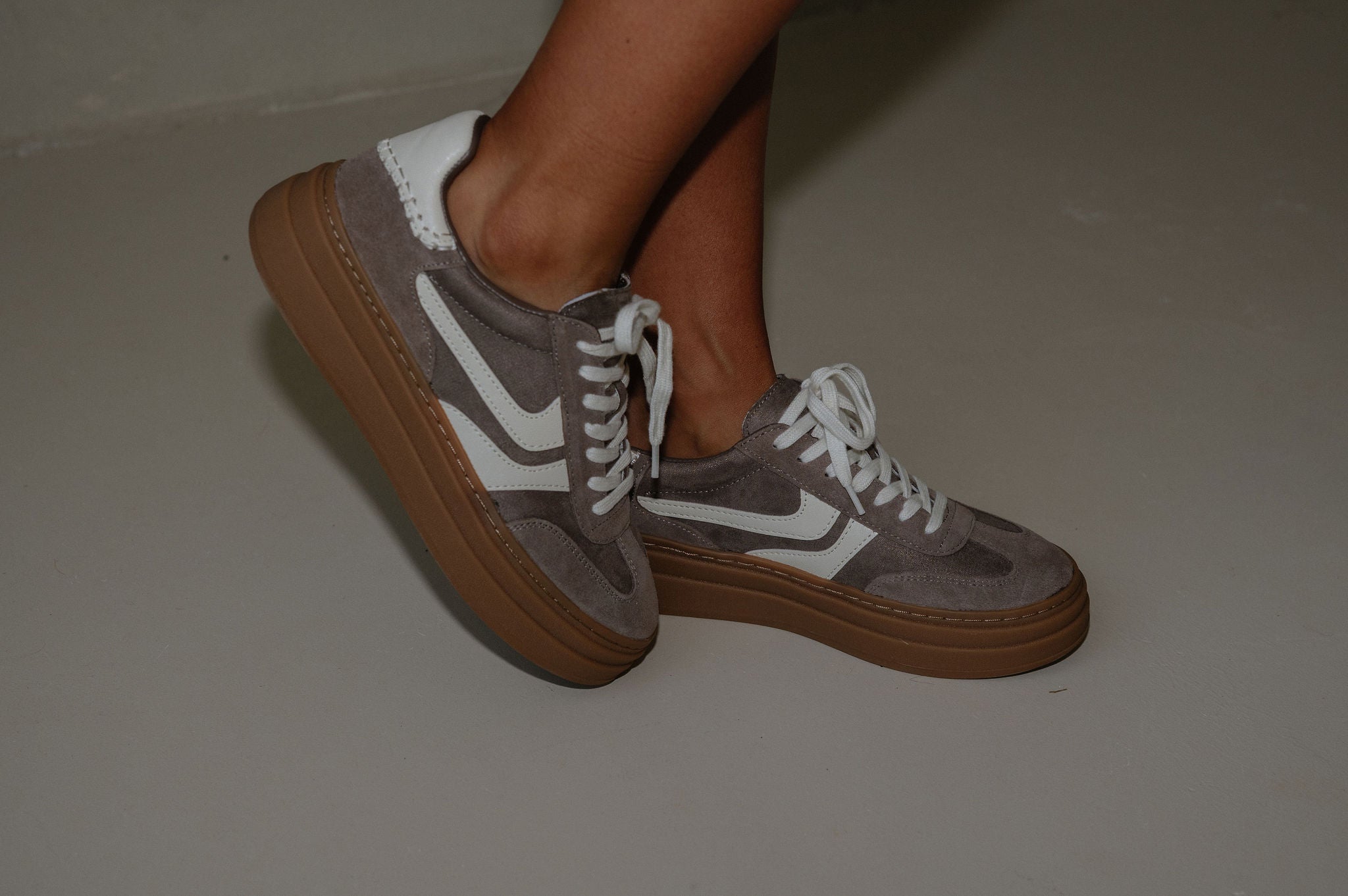Dodge Sneakers-Taupe Multi